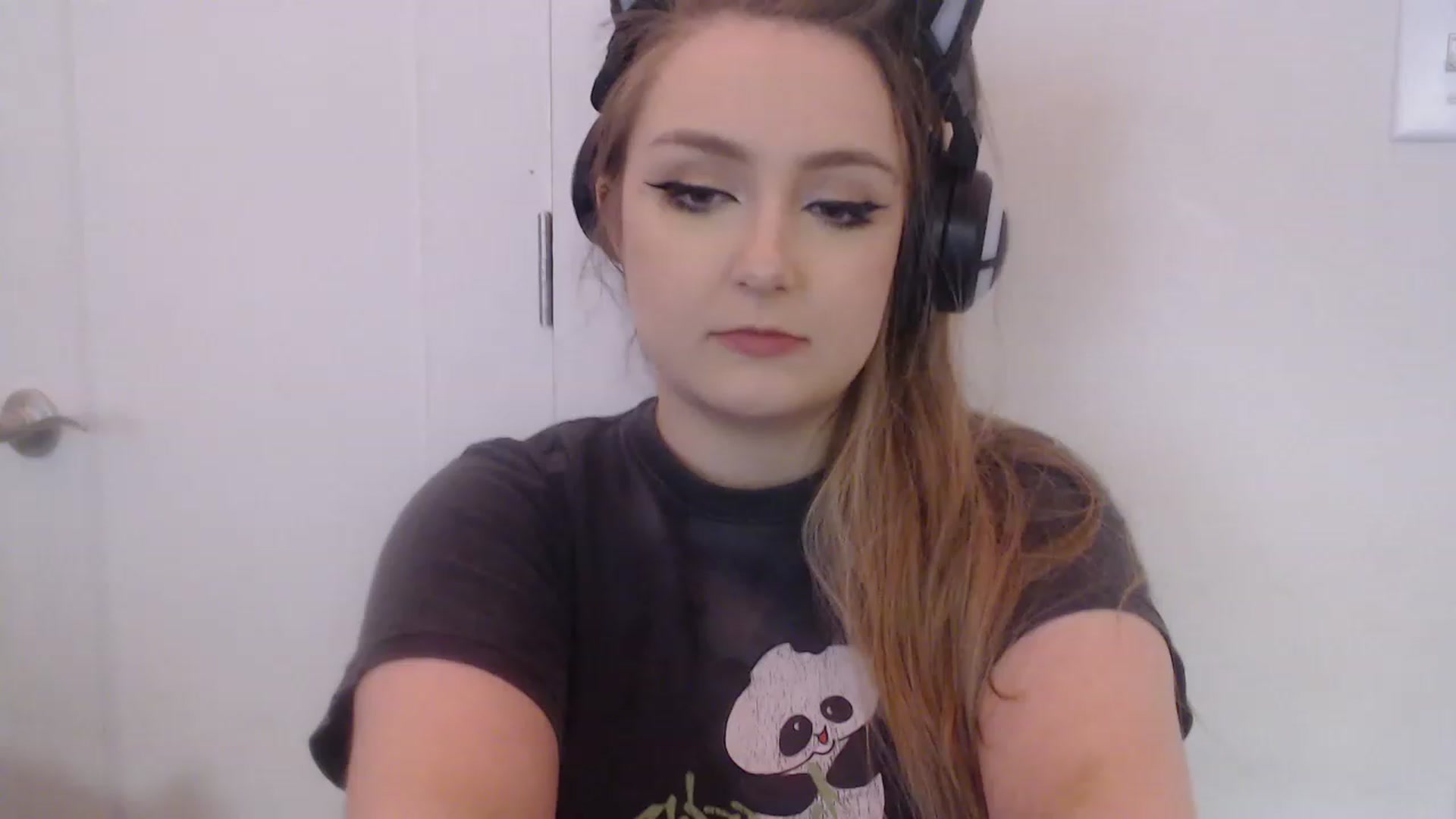 Gallery image thumbnail from LibbyxDoe's myfreecams stream on, 04/06/2023, 10:41 image 10 of 20