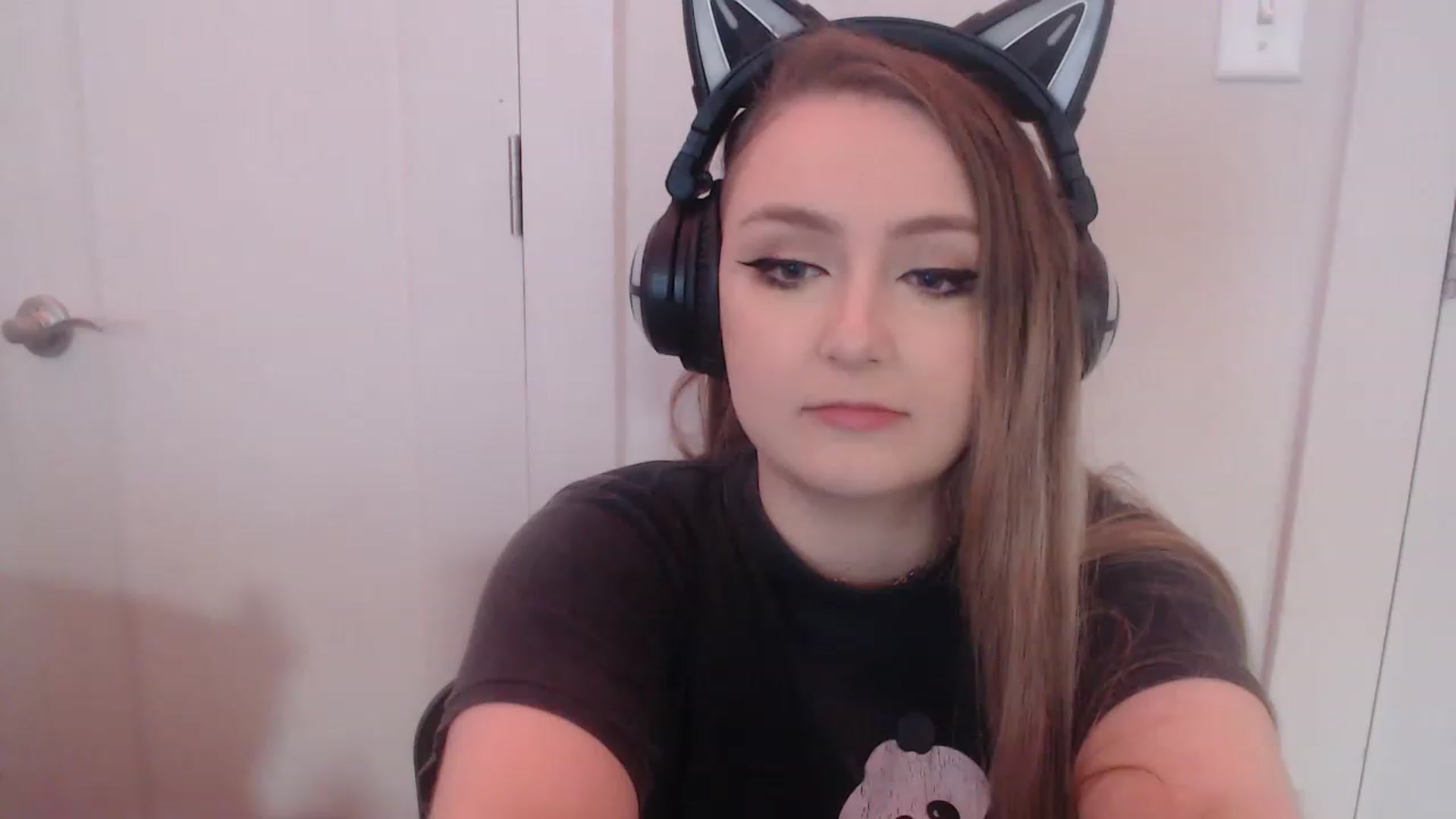 Gallery image thumbnail from LibbyxDoe's myfreecams stream on, 04/06/2023, 10:41 image 1 of 20