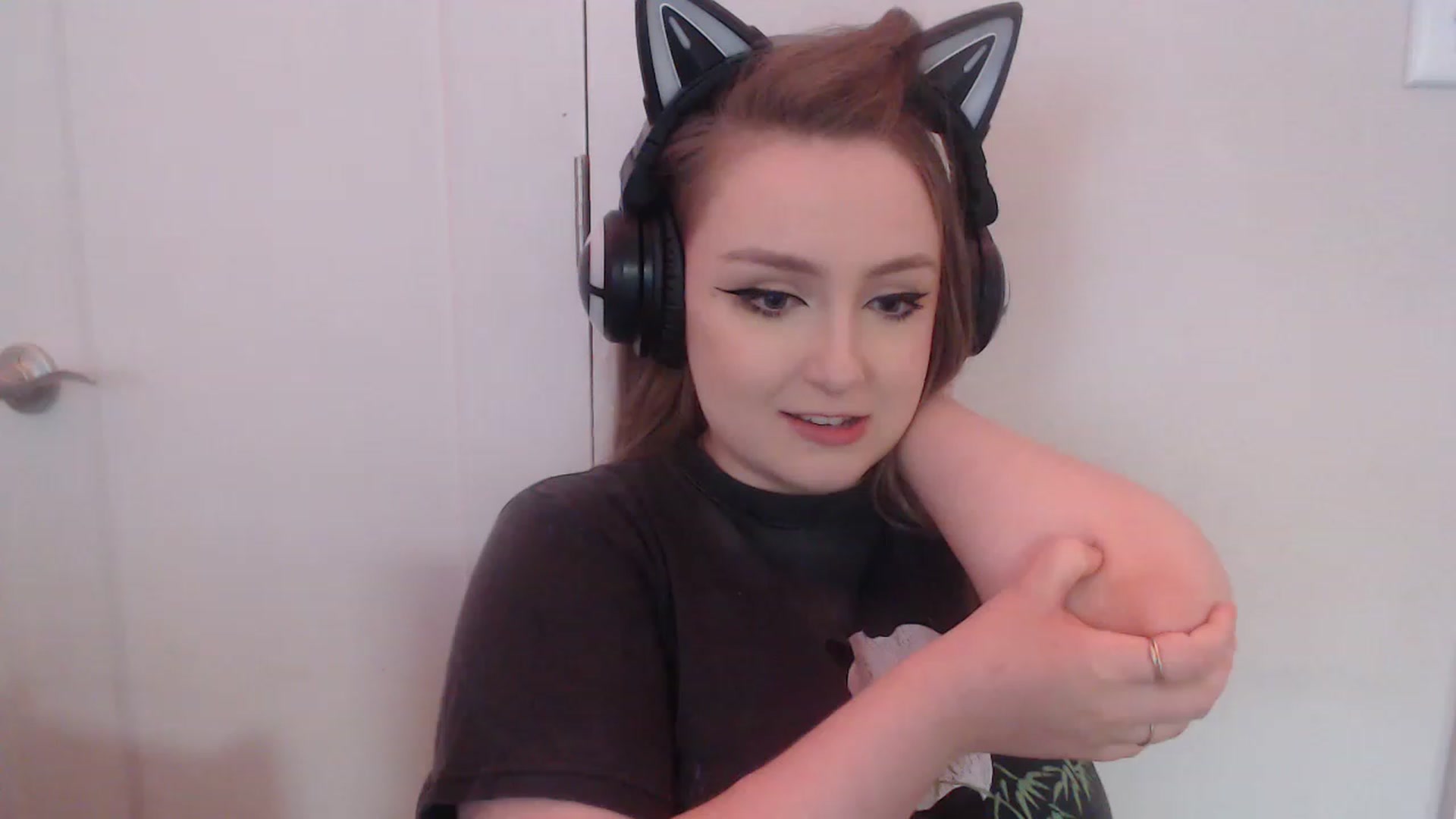Gallery image thumbnail from LibbyxDoe's myfreecams stream on, 04/06/2023, 10:41 image 6 of 20