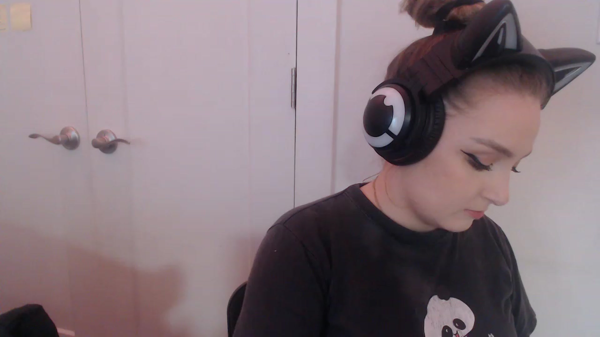 Gallery image thumbnail from LibbyxDoe's myfreecams stream on, 04/06/2023, 10:41 image 3 of 20