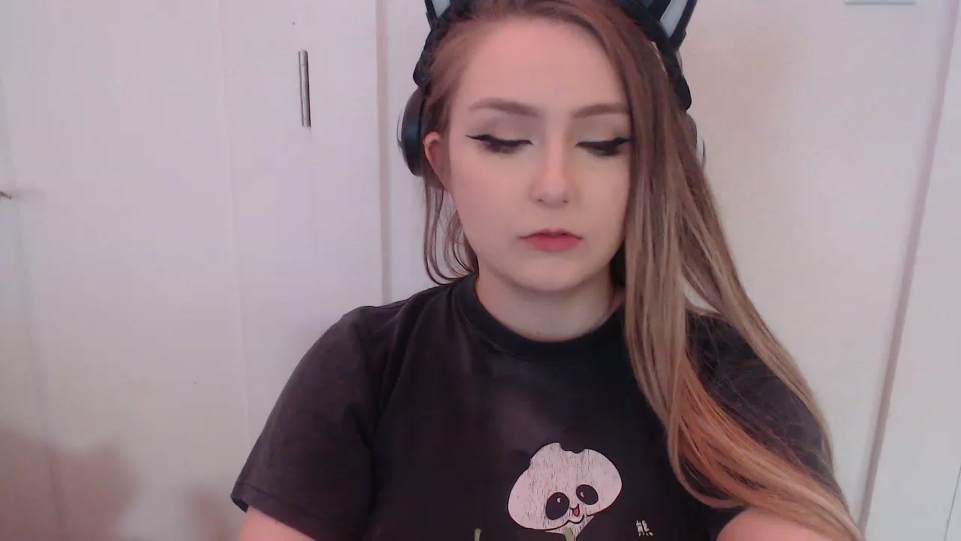 Gallery image thumbnail from LibbyxDoe's myfreecams stream on, 04/06/2023, 12:54 image 3 of 20
