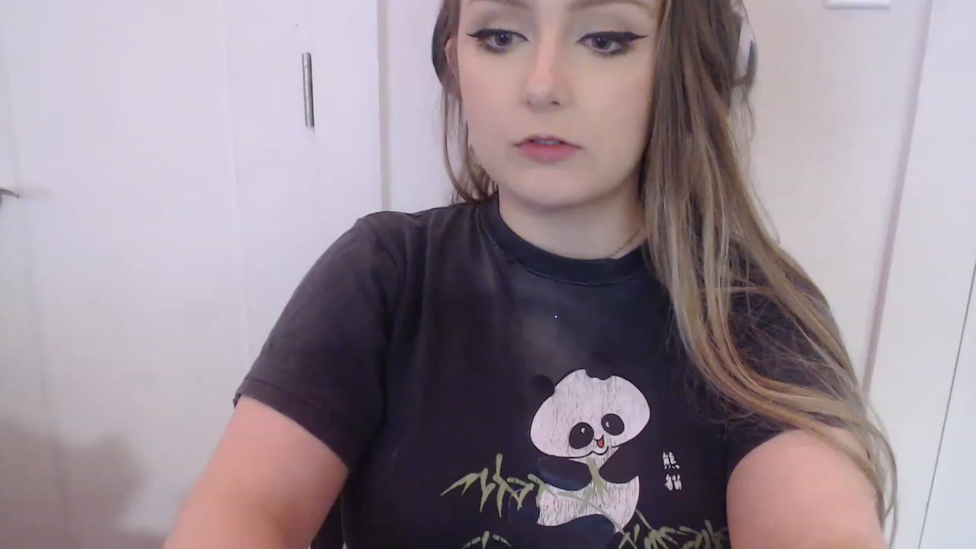 Gallery image thumbnail from LibbyxDoe's myfreecams stream on, 04/06/2023, 12:54 image 4 of 20