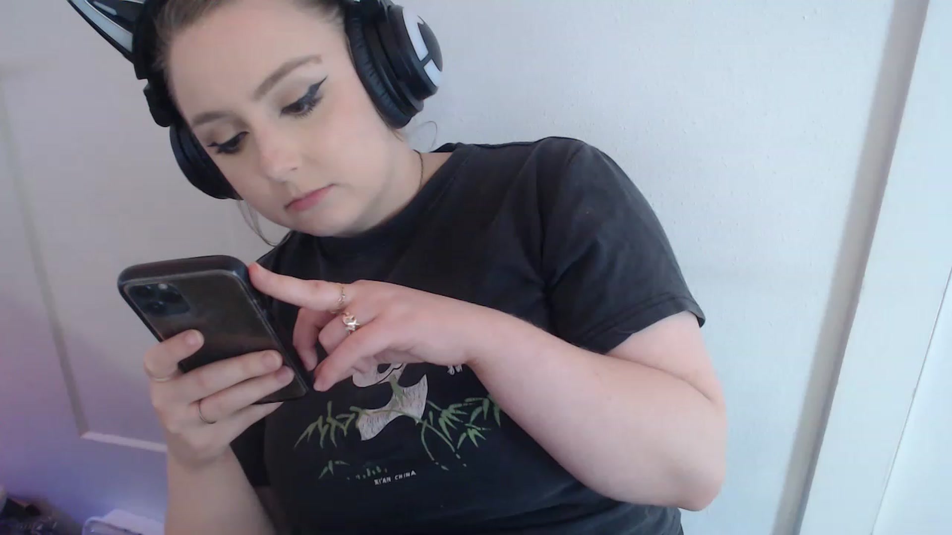 Gallery image thumbnail from LibbyxDoe's myfreecams stream on, 04/06/2023, 13:53 image 1 of 20