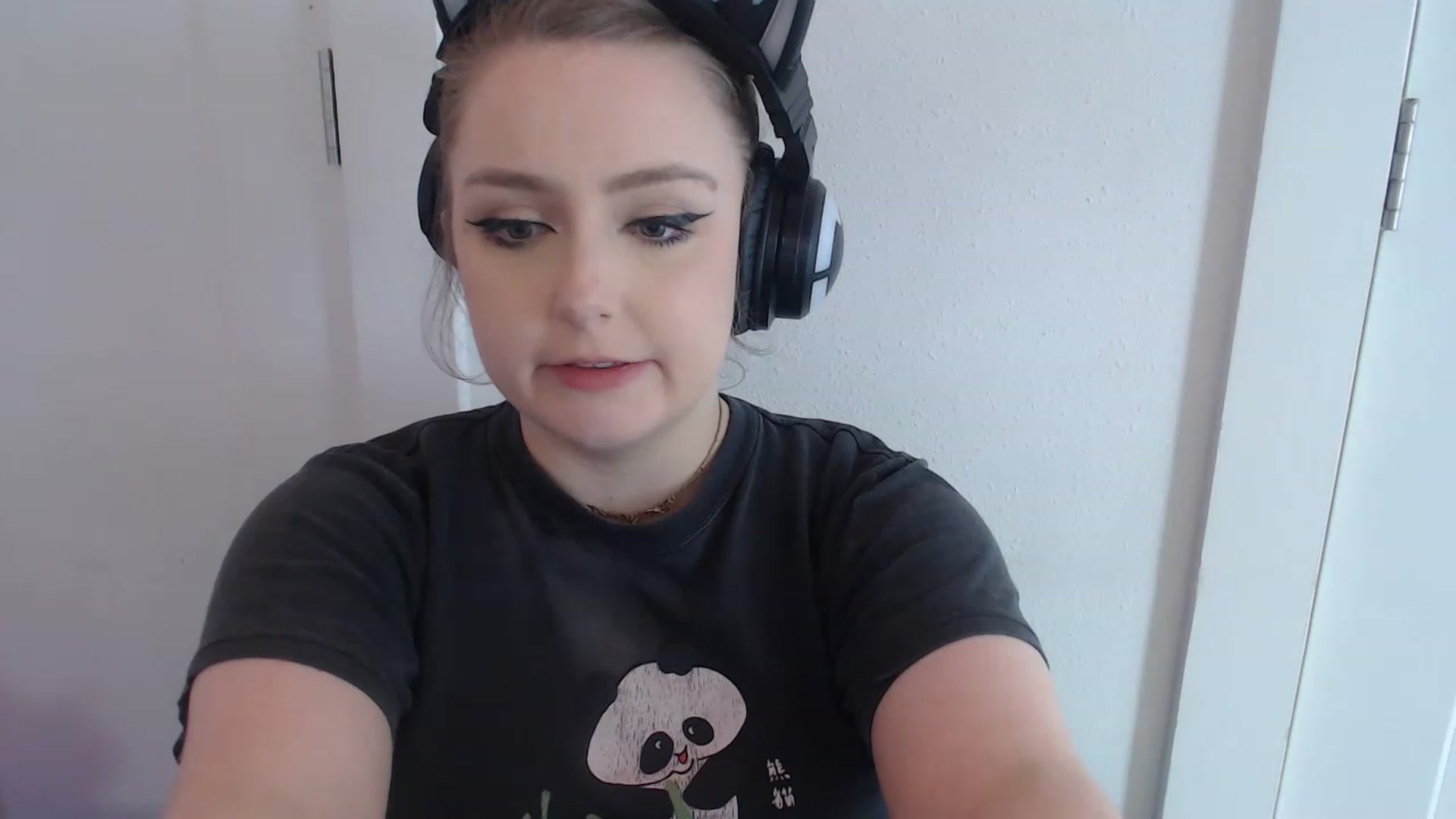 Gallery image thumbnail from LibbyxDoe's myfreecams stream on, 04/06/2023, 13:53 image 16 of 20