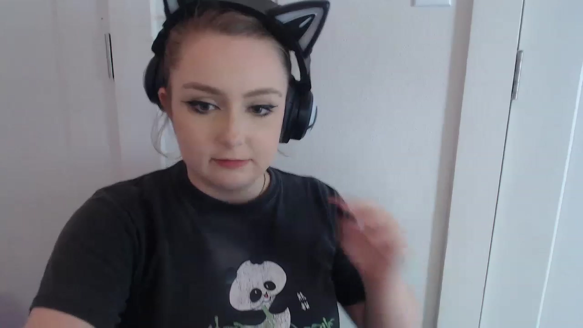 Gallery image thumbnail from LibbyxDoe's myfreecams stream on, 04/06/2023, 13:53 image 8 of 20
