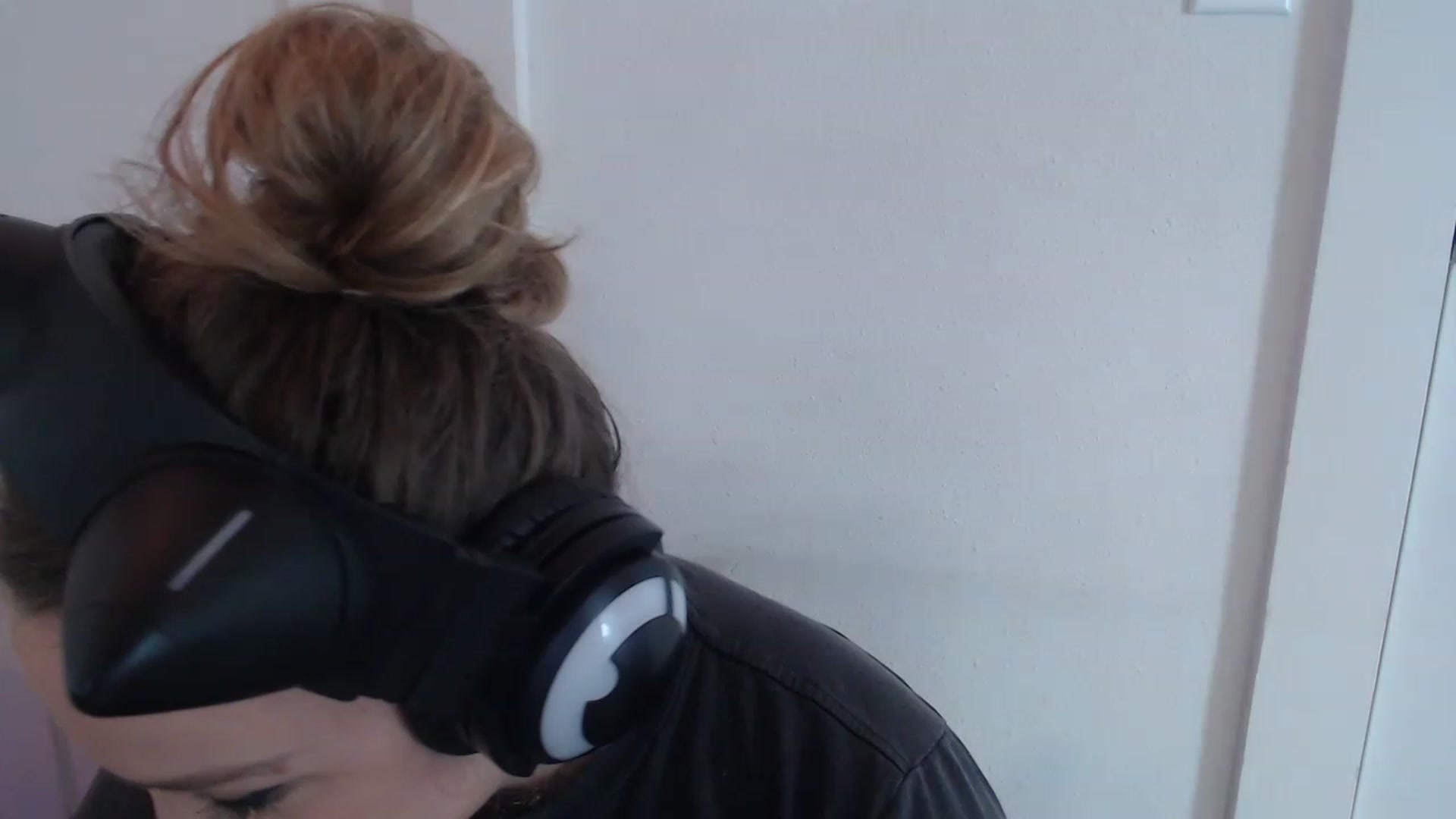 Gallery image thumbnail from LibbyxDoe's myfreecams stream on, 04/06/2023, 13:53 image 7 of 20