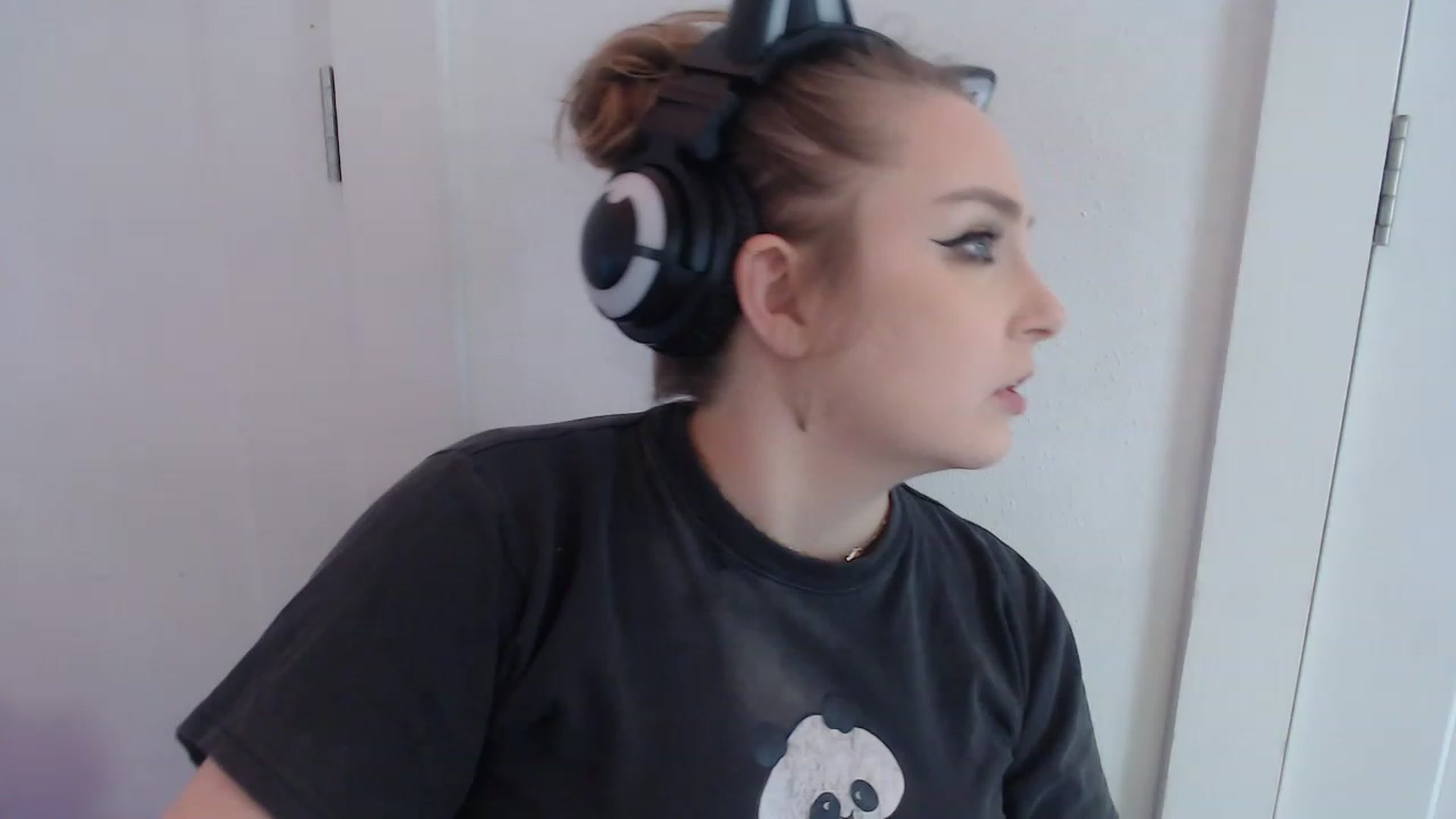 Gallery image thumbnail from LibbyxDoe's myfreecams stream on, 04/06/2023, 13:53 image 20 of 20
