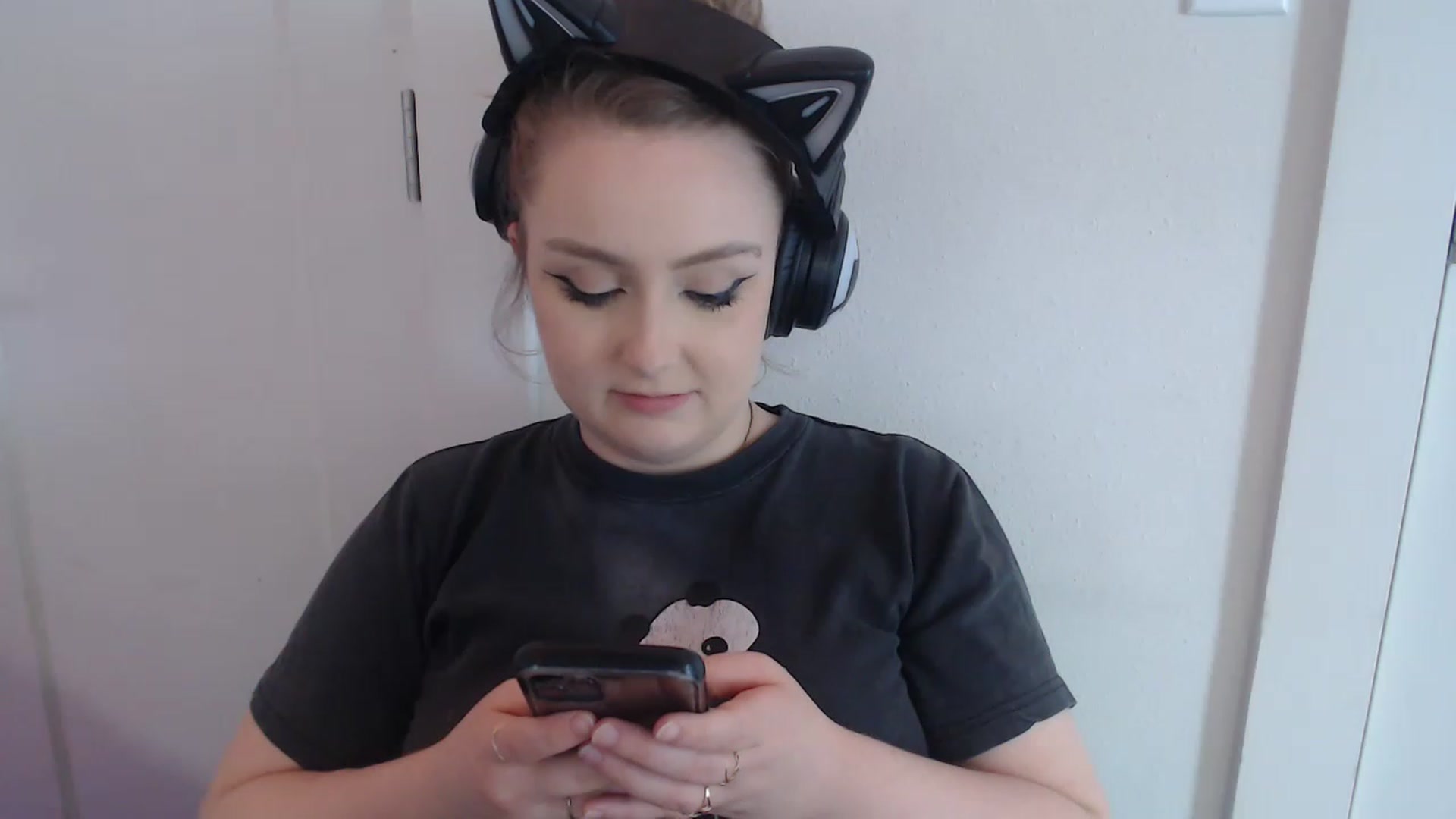 Gallery image thumbnail from LibbyxDoe's myfreecams stream on, 04/06/2023, 13:53 image 6 of 20