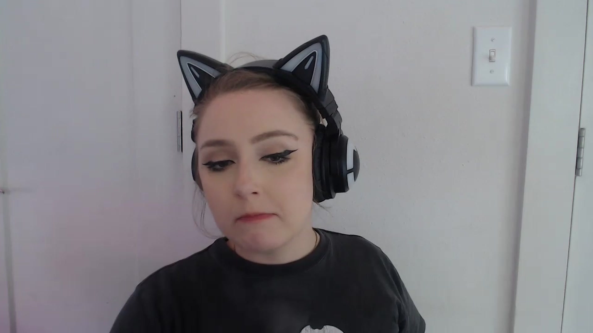 Gallery image thumbnail from LibbyxDoe's myfreecams stream on, 04/06/2023, 15:21 image 10 of 20