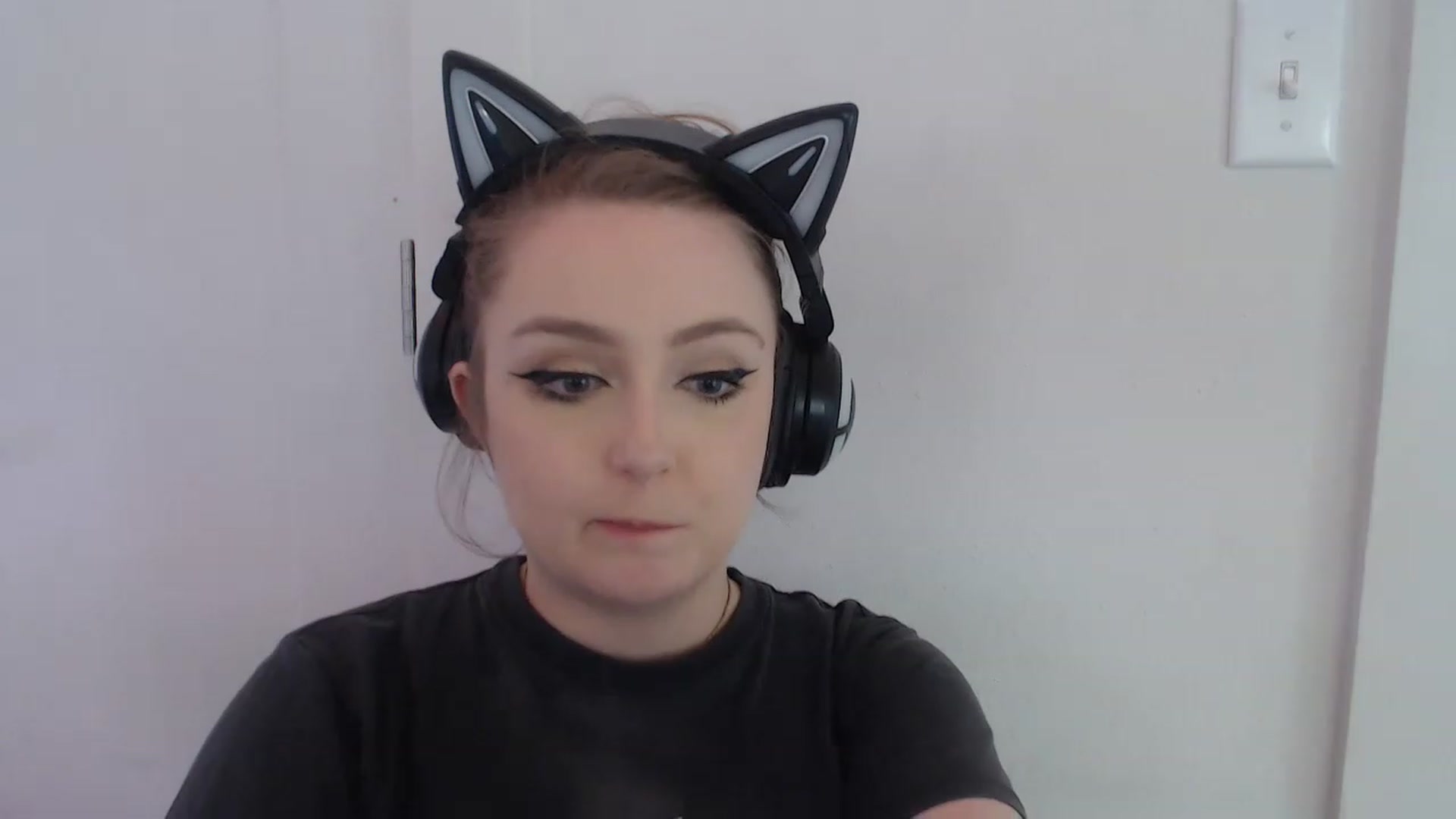 Gallery image thumbnail from LibbyxDoe's myfreecams stream on, 04/06/2023, 15:21 image 6 of 20