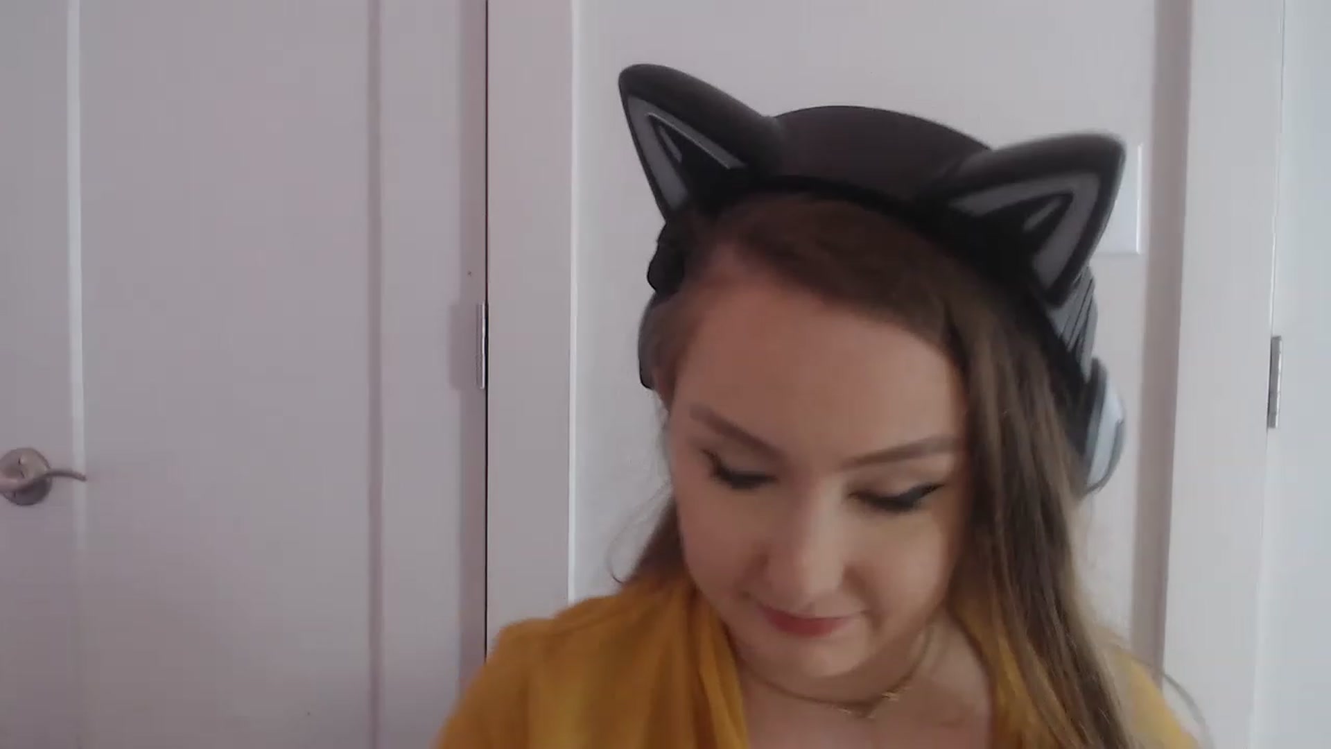 Gallery image thumbnail from LibbyxDoe's myfreecams stream on, 04/07/2023, 19:37 image 11 of 20
