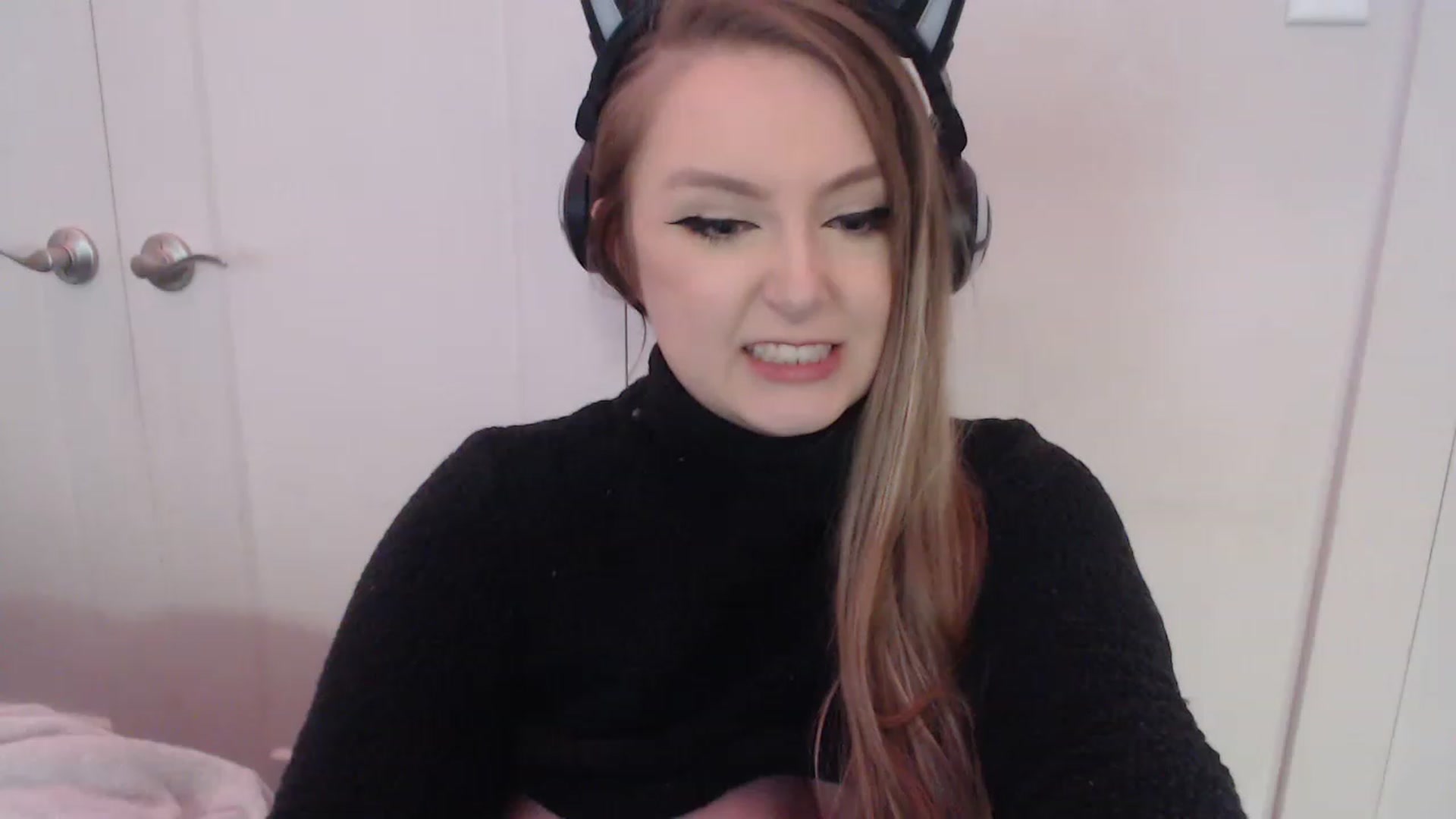Gallery image thumbnail from LibbyxDoe's myfreecams stream on, 04/08/2023, 11:48 image 6 of 20