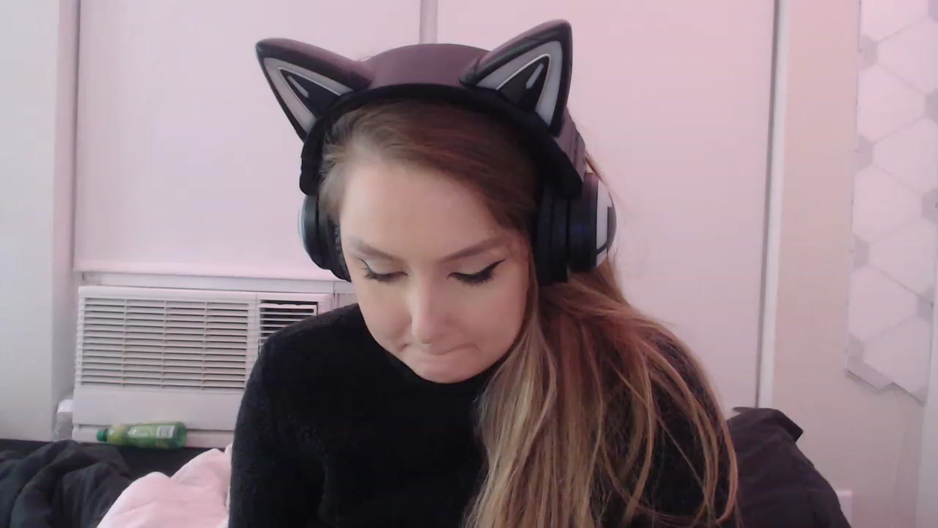 Gallery image thumbnail from LibbyxDoe's myfreecams stream on, 04/08/2023, 11:48 image 18 of 20