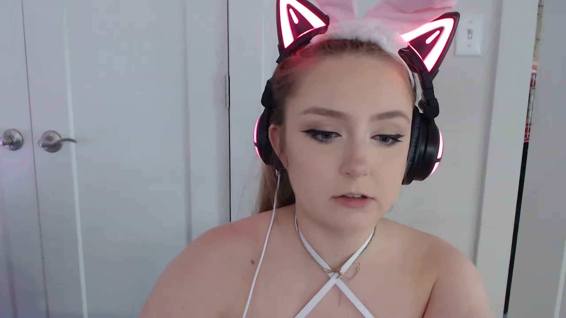 Gallery image thumbnail from LibbyxDoe's myfreecams stream on, 04/09/2023, 19:08 image 10 of 20