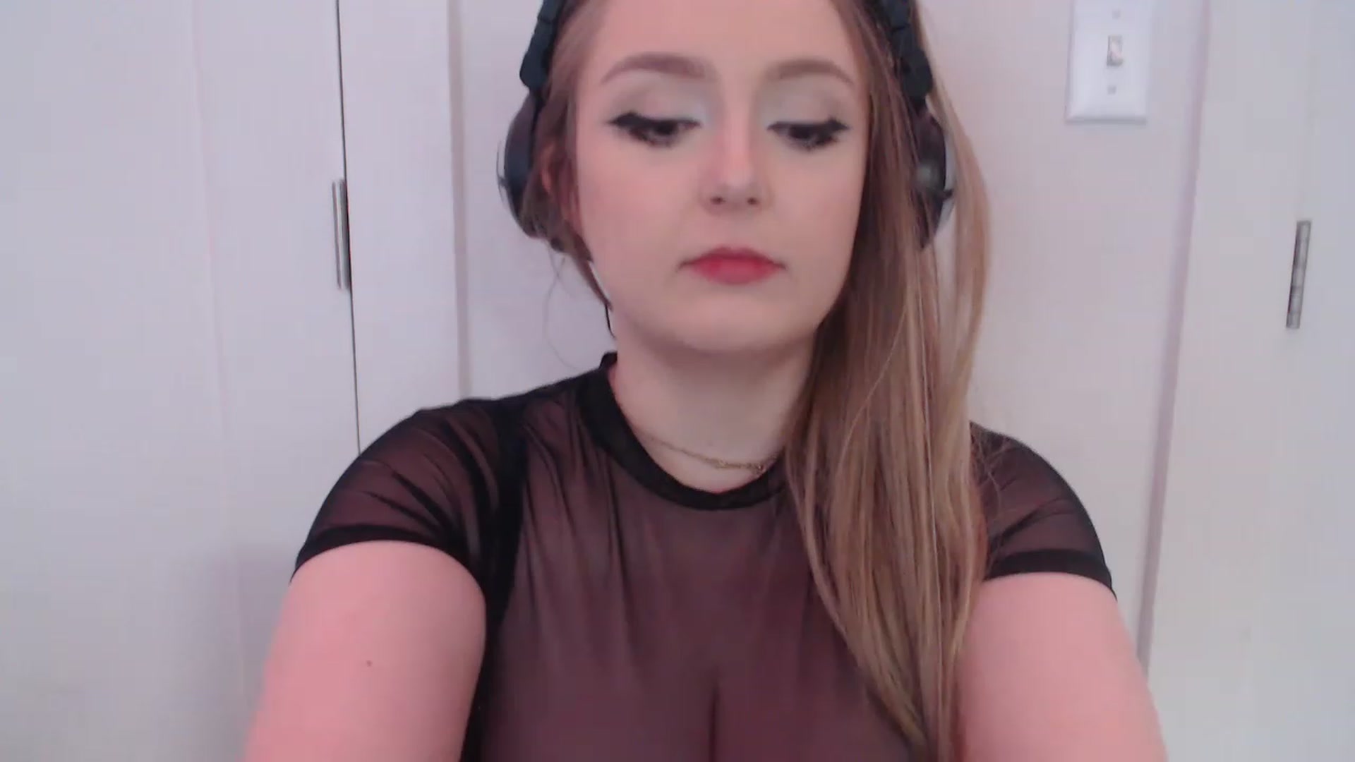 Gallery image thumbnail from LibbyxDoe's myfreecams stream on, 04/15/2023, 13:15 image 11 of 20