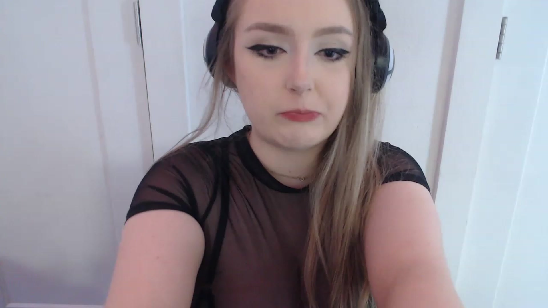 Gallery image thumbnail from LibbyxDoe's myfreecams stream on, 04/15/2023, 13:15 image 17 of 20