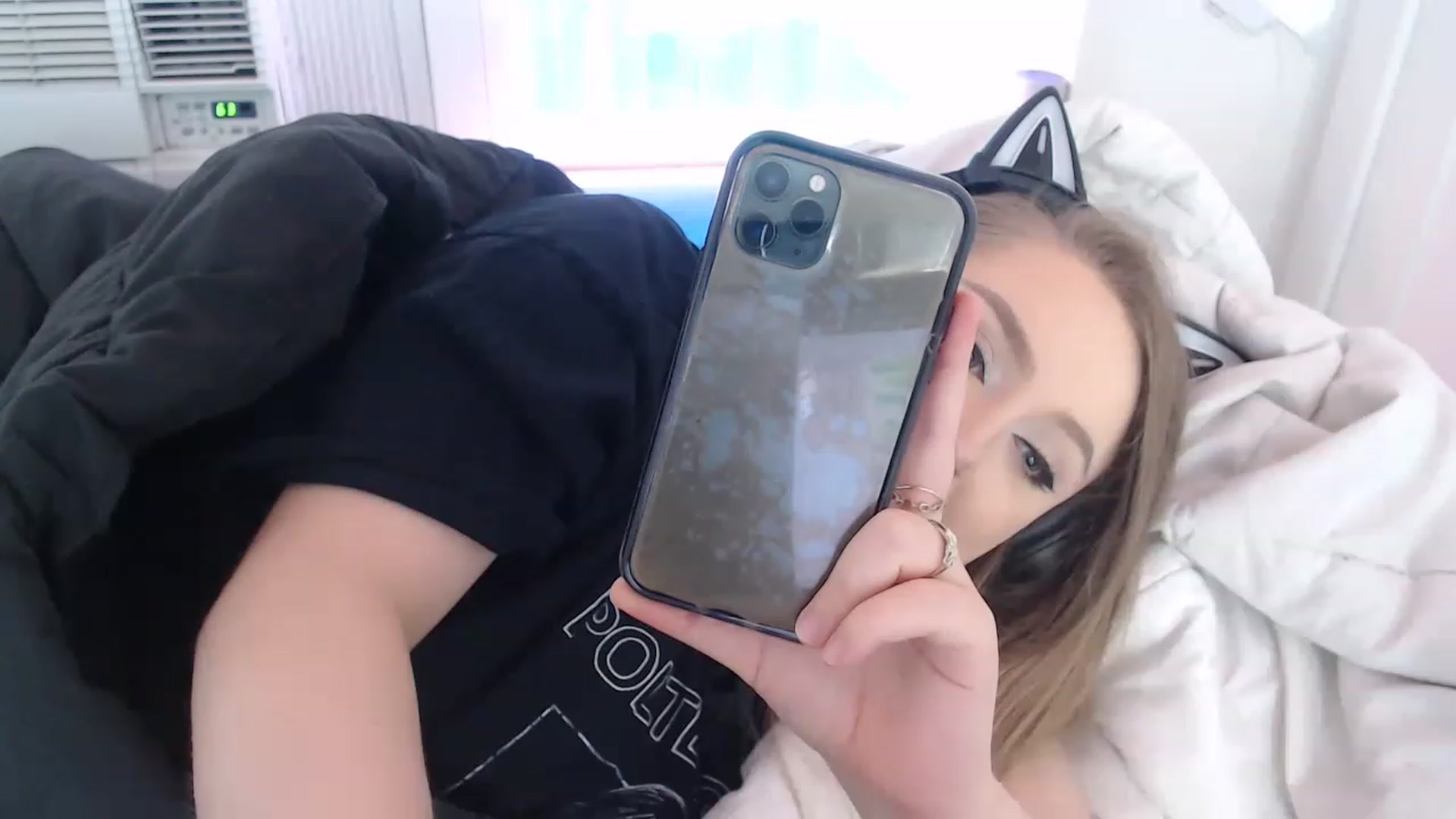 Gallery image thumbnail from LibbyxDoe's myfreecams stream on, 04/15/2023, 16:24 image 16 of 20