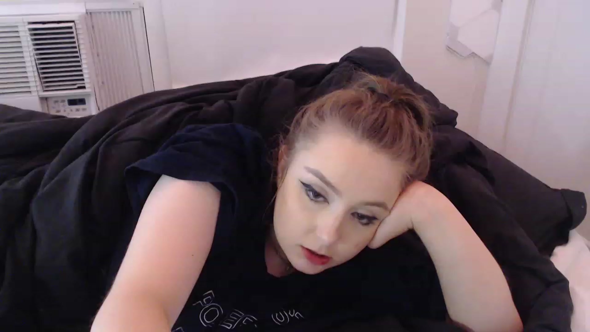 Gallery image thumbnail from LibbyxDoe's myfreecams stream on, 04/16/2023, 24:56 image 3 of 20