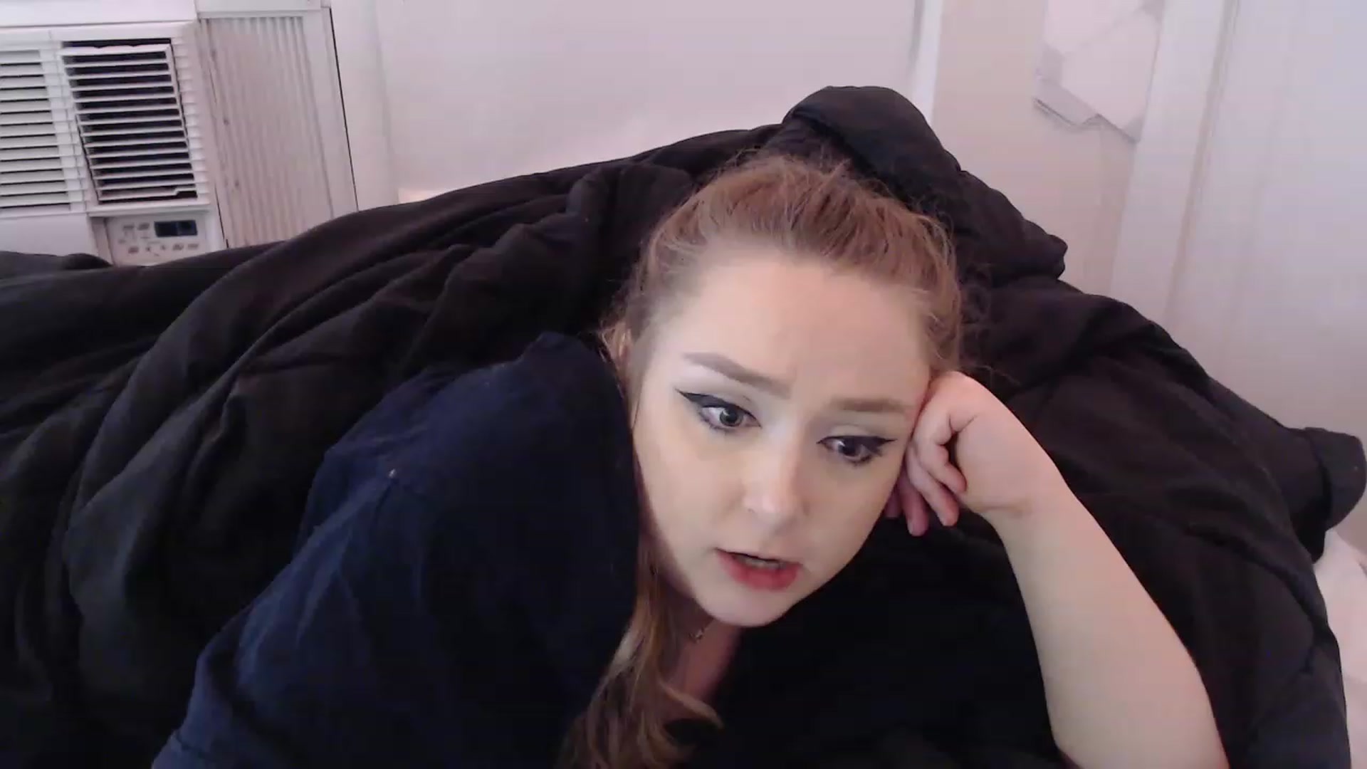Gallery image thumbnail from LibbyxDoe's myfreecams stream on, 04/16/2023, 24:56 image 2 of 20