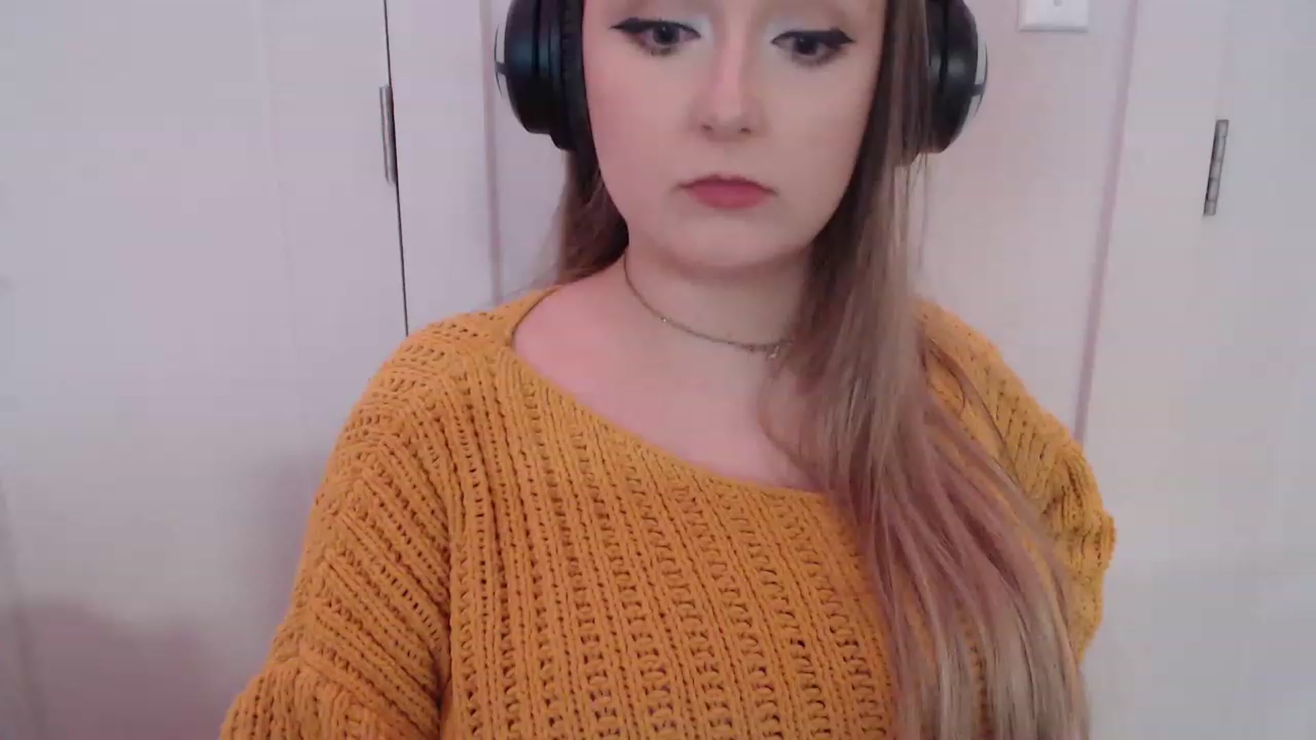 Gallery image thumbnail from LibbyxDoe's myfreecams stream on, 04/20/2023, 07:42 image 20 of 20