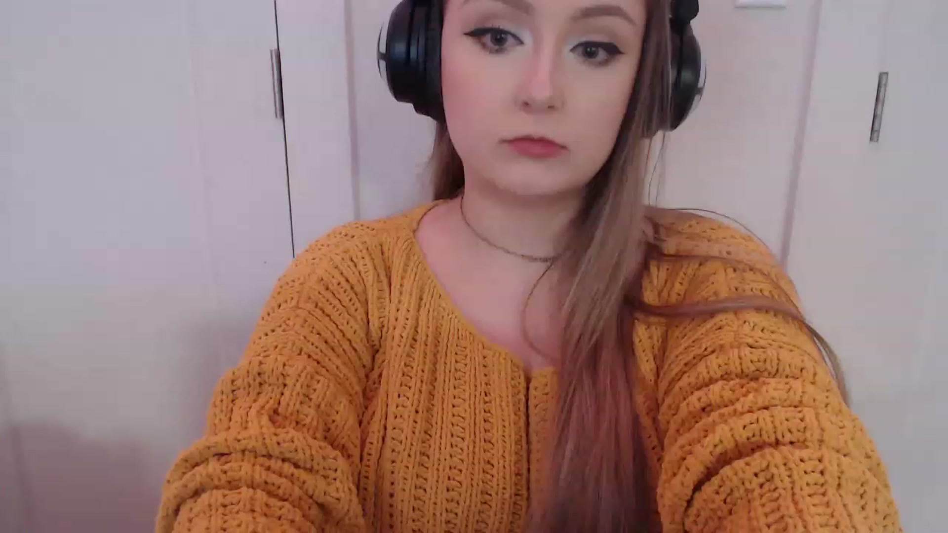 Gallery image thumbnail from LibbyxDoe's myfreecams stream on, 04/20/2023, 07:42 image 18 of 20