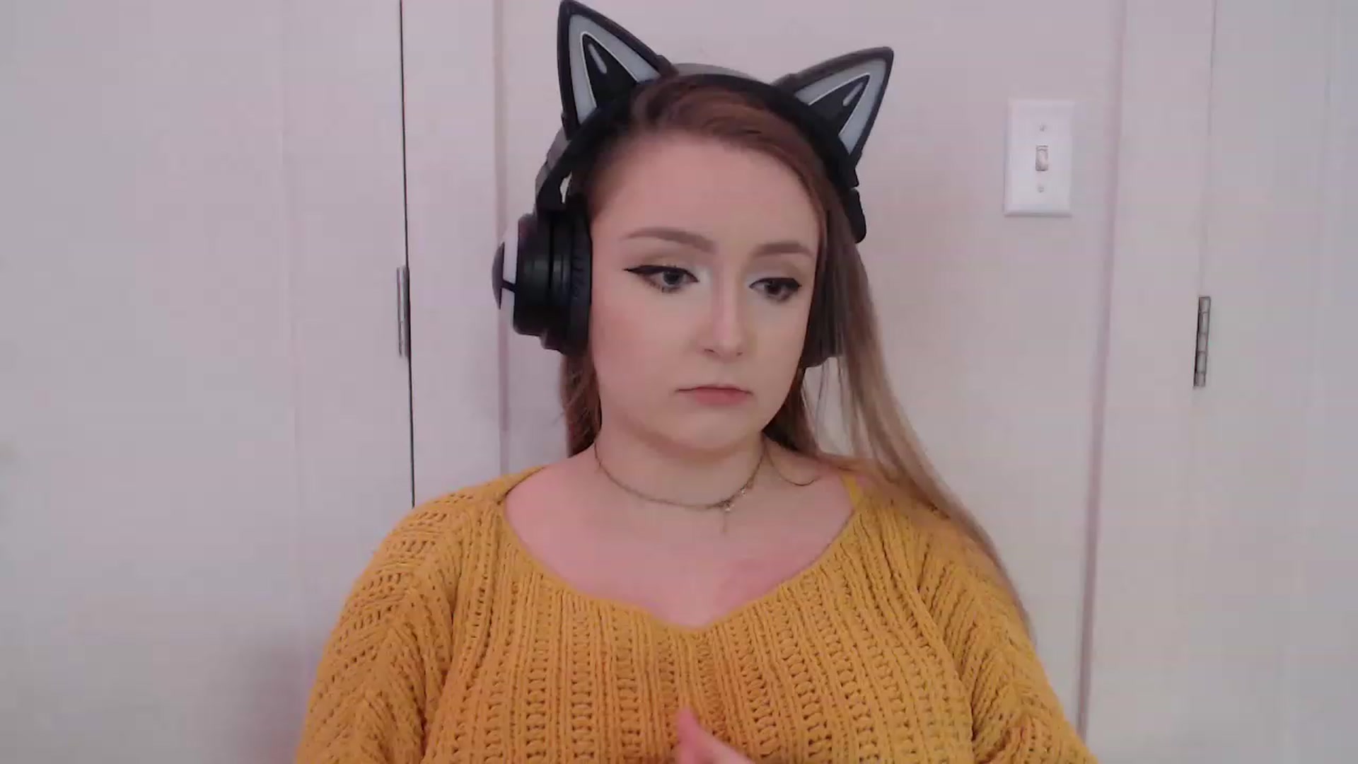 Gallery image thumbnail from LibbyxDoe's myfreecams stream on, 04/20/2023, 07:42 image 4 of 20