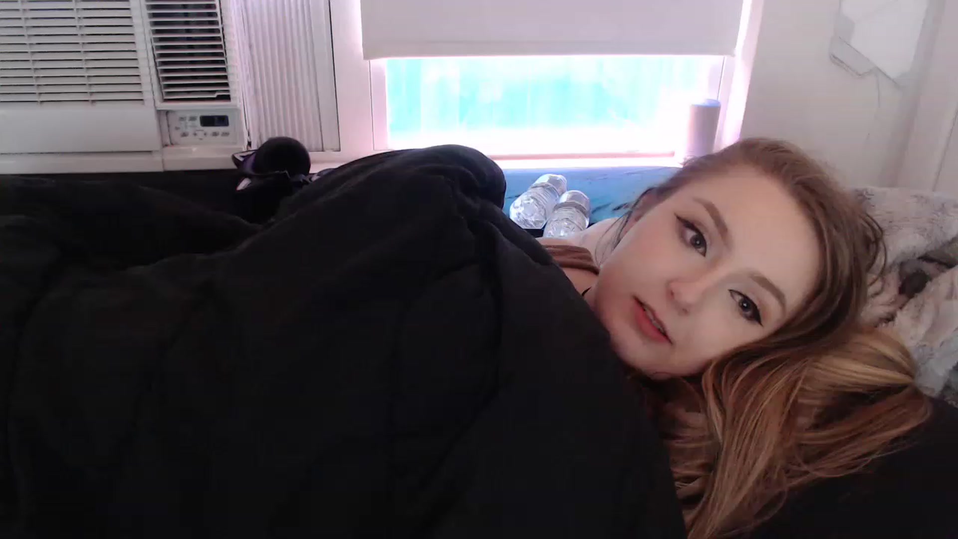 Gallery image thumbnail from LibbyxDoe's myfreecams stream on, 04/21/2023, 16:01 image 13 of 20