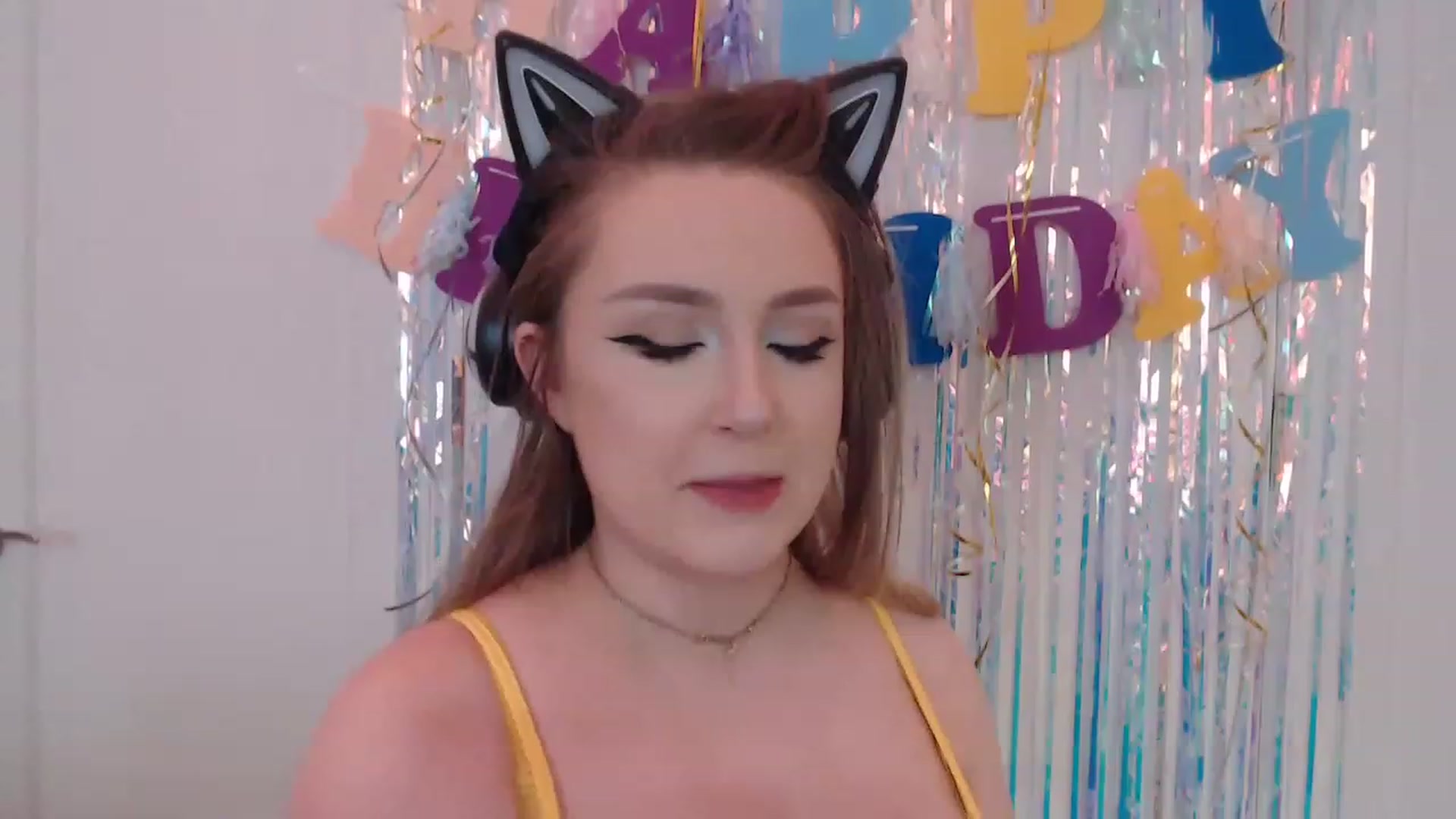 Gallery image thumbnail from LibbyxDoe's myfreecams stream on, 05/01/2023, 08:36 image 18 of 20
