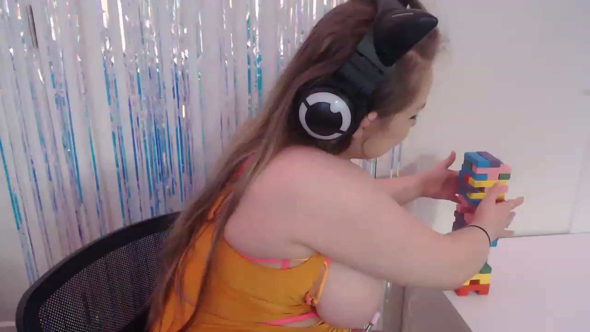 Gallery image thumbnail from LibbyxDoe's myfreecams stream on, 05/07/2023, 08:55 image 10 of 20