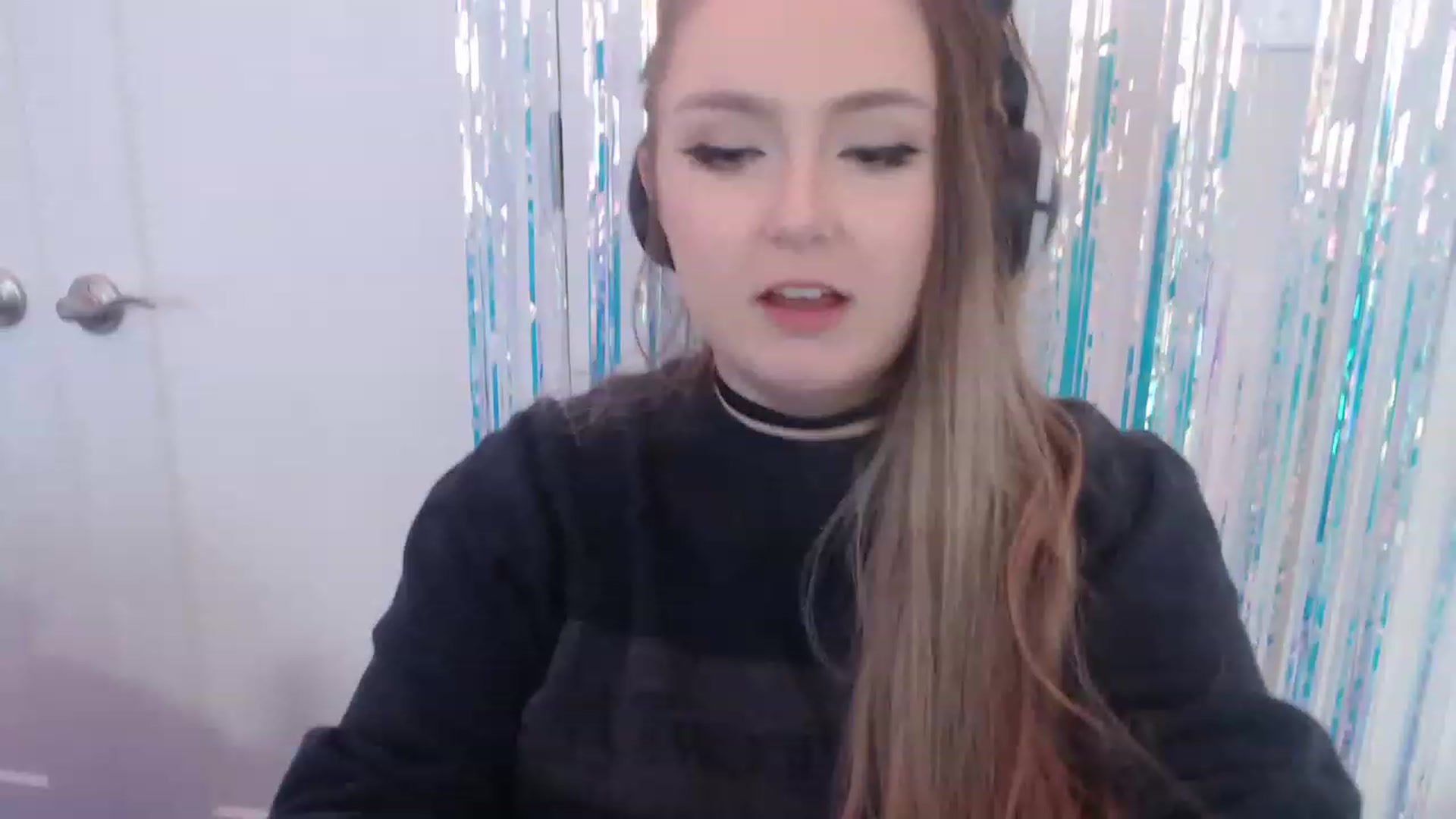 Gallery image thumbnail from LibbyxDoe's myfreecams stream on, 05/08/2023, 12:50 image 18 of 20