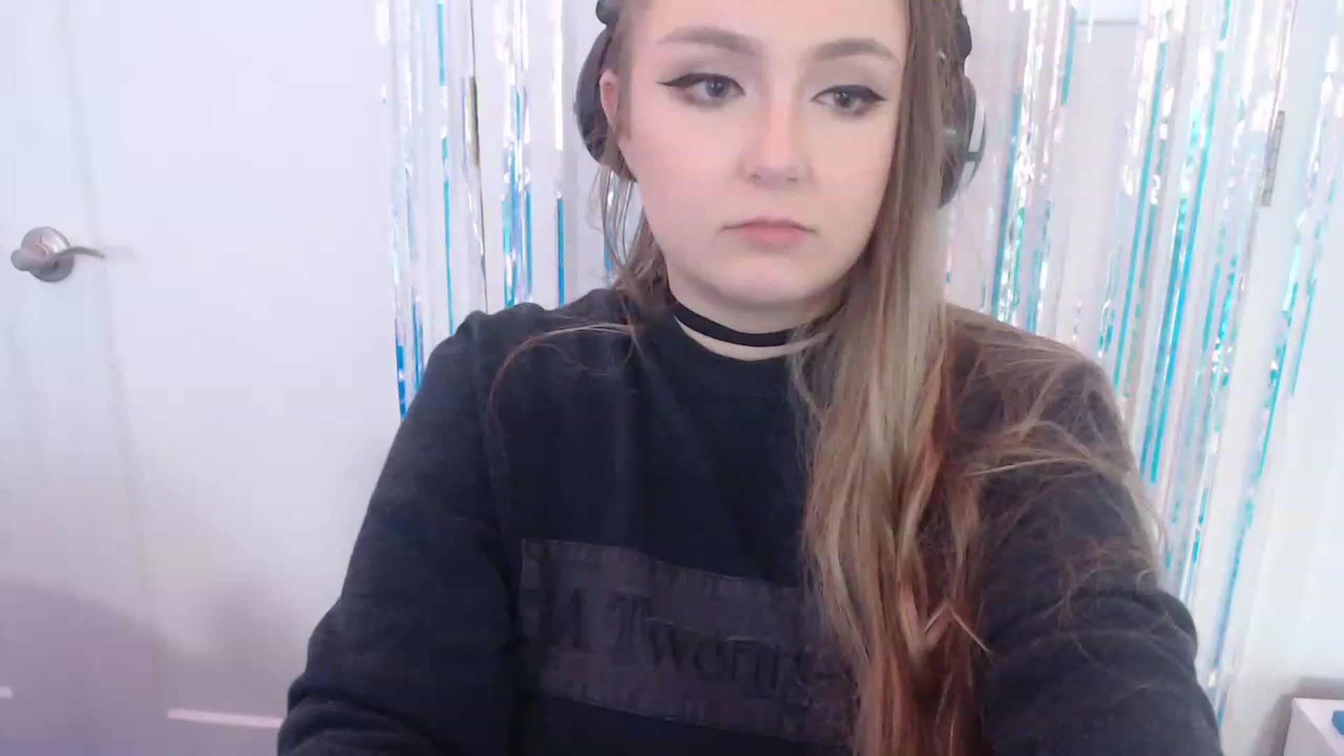 Gallery image thumbnail from LibbyxDoe's myfreecams stream on, 05/08/2023, 12:50 image 11 of 20