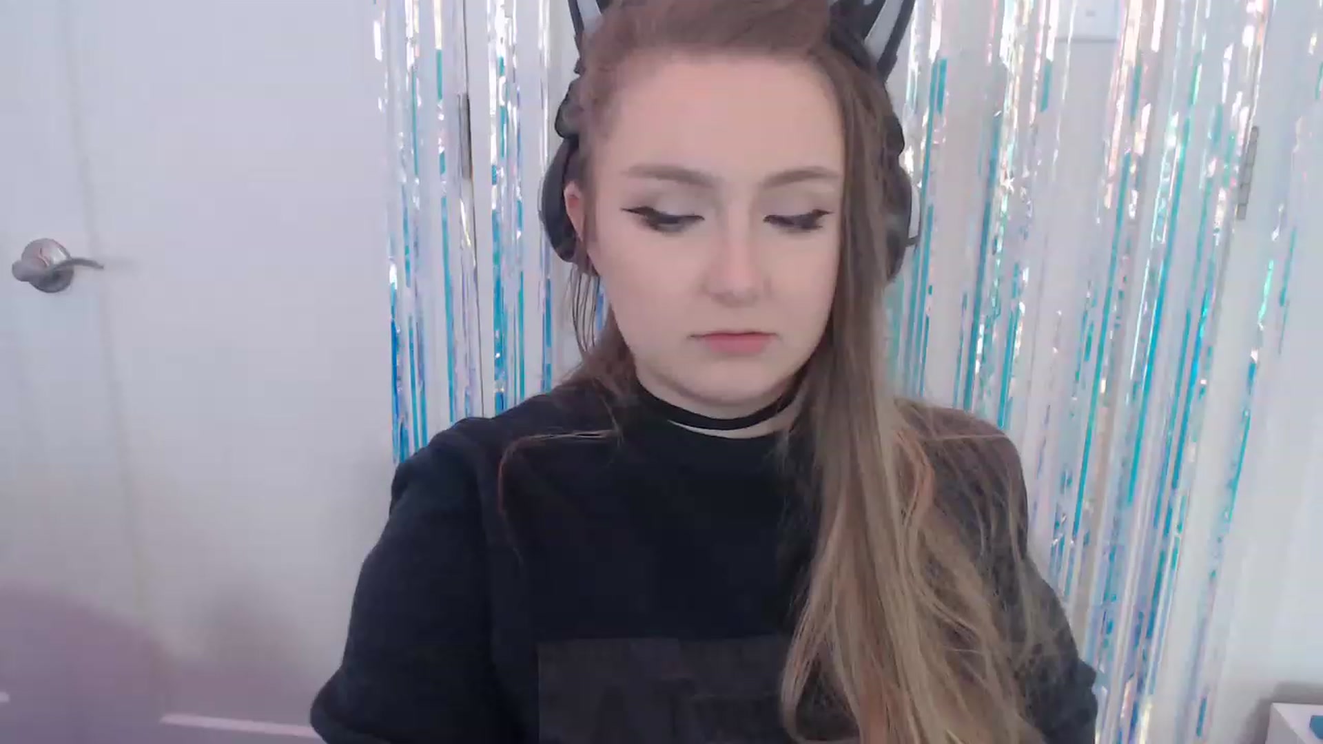 Gallery image thumbnail from LibbyxDoe's myfreecams stream on, 05/08/2023, 12:50 image 13 of 20