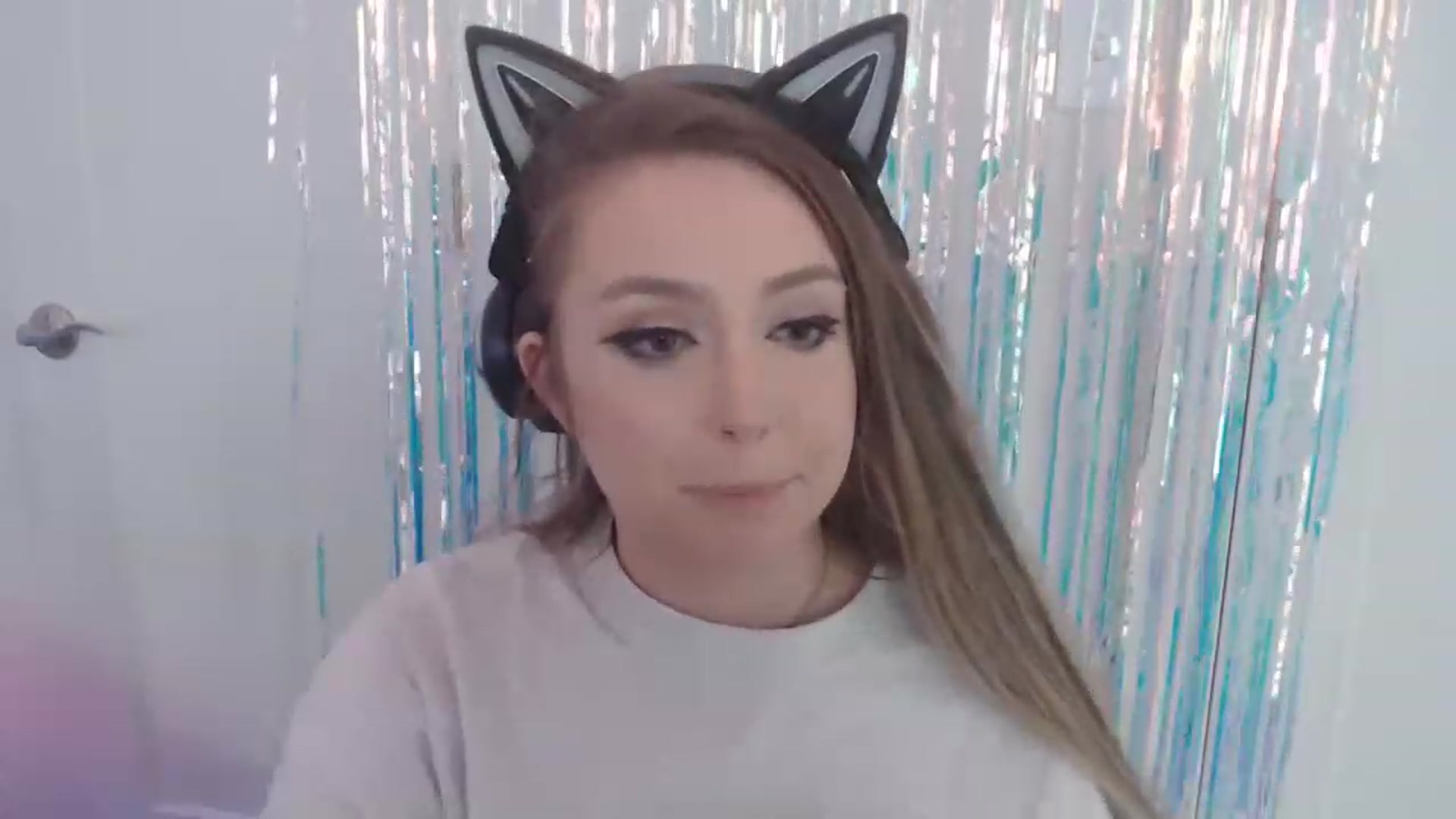 Gallery image thumbnail from LibbyxDoe's myfreecams stream on, 05/09/2023, 13:34 image 11 of 20