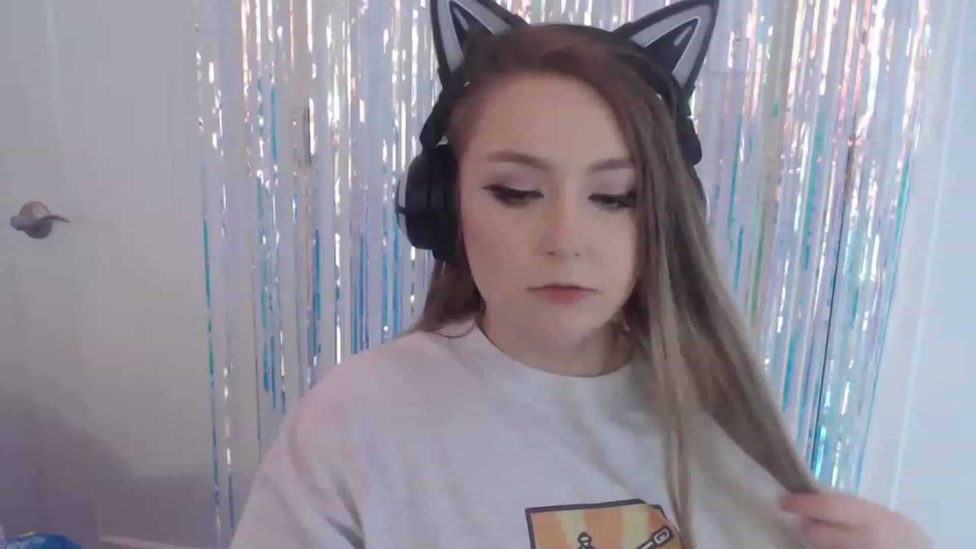 Gallery image thumbnail from LibbyxDoe's myfreecams stream on, 05/09/2023, 13:34 image 4 of 20