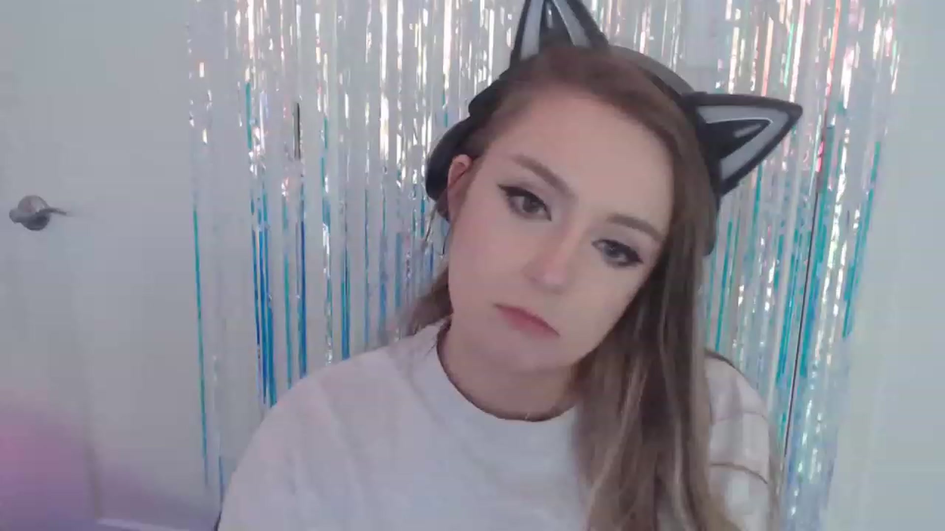 Gallery image thumbnail from LibbyxDoe's myfreecams stream on, 05/09/2023, 13:34 image 9 of 20