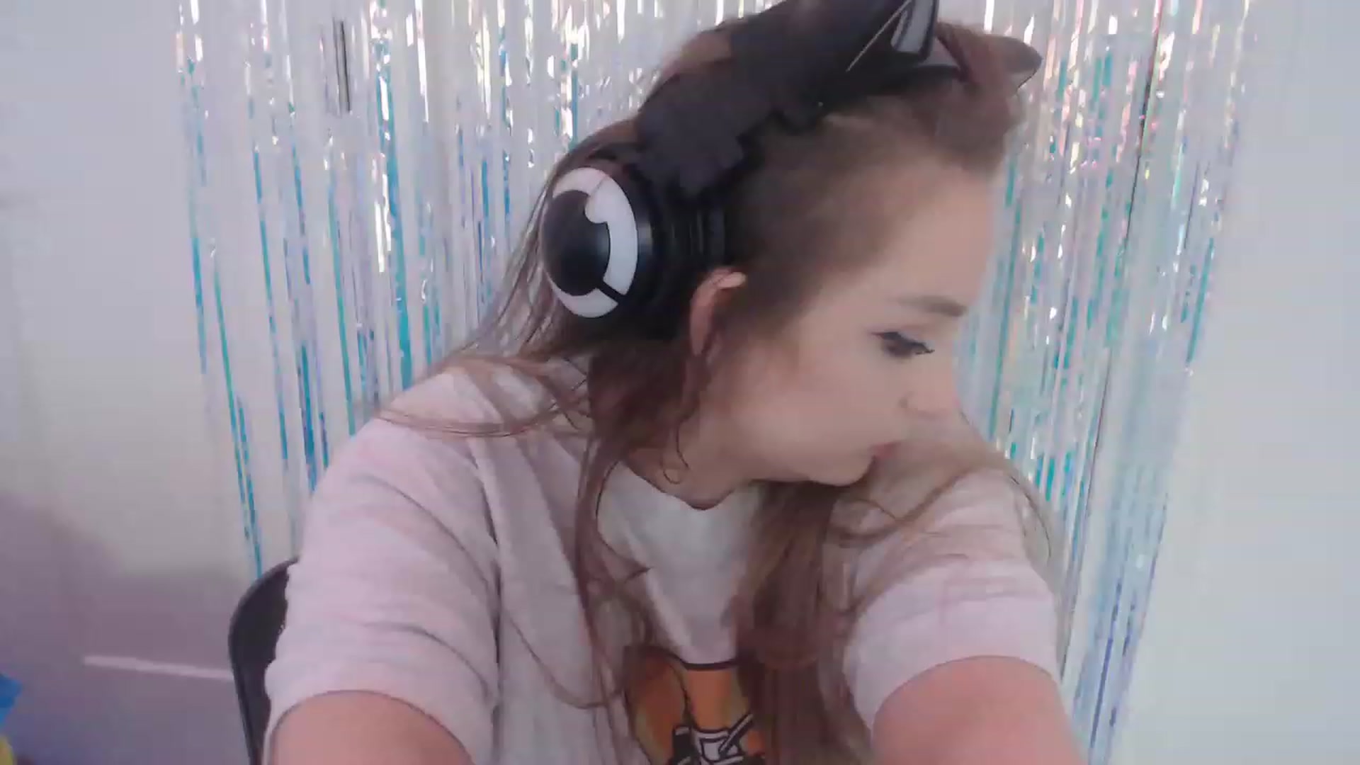 Gallery image thumbnail from LibbyxDoe's myfreecams stream on, 05/09/2023, 13:34 image 1 of 20