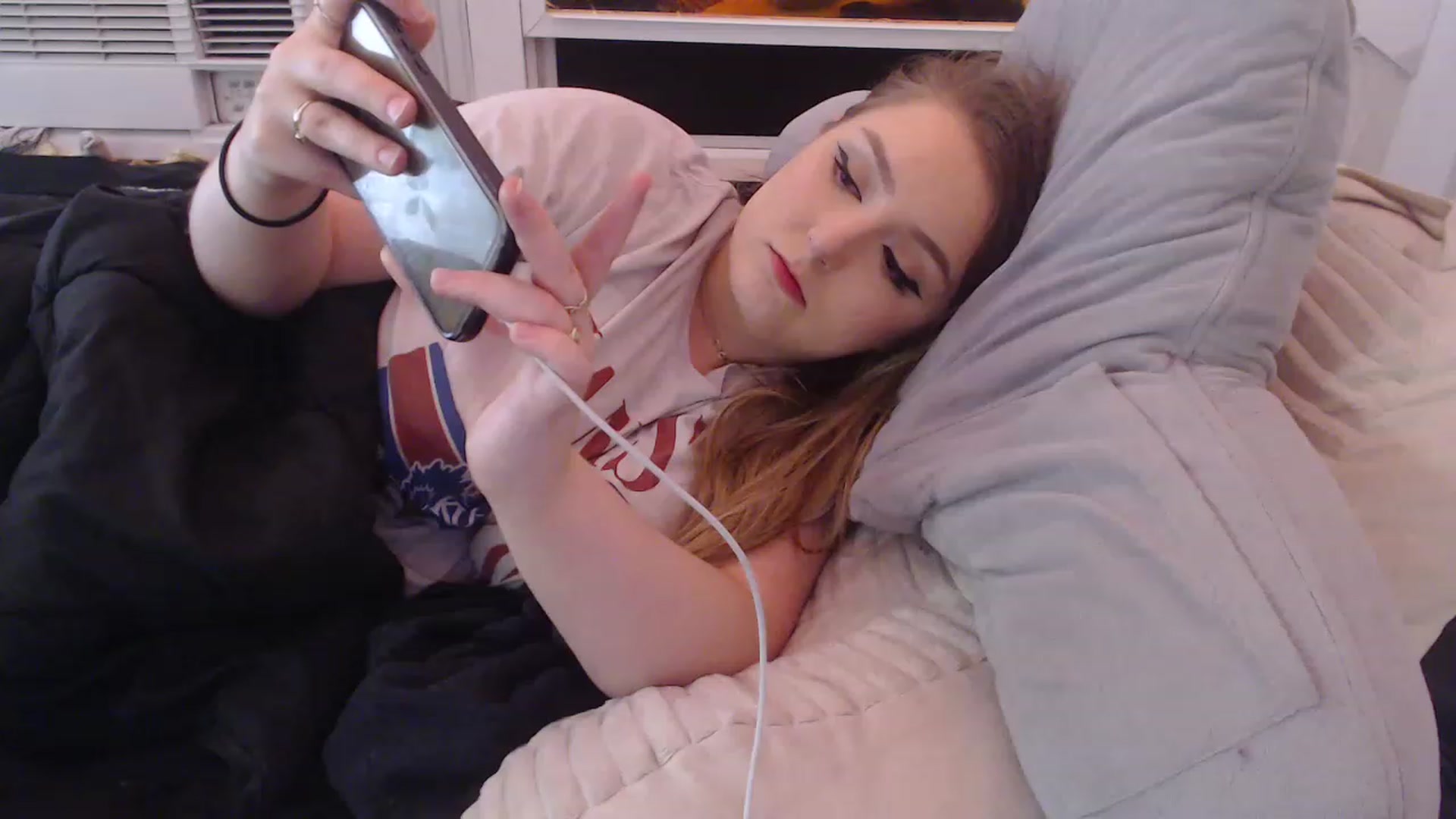 Gallery image thumbnail from LibbyxDoe's myfreecams stream on, 05/10/2023, 14:32 image 6 of 20