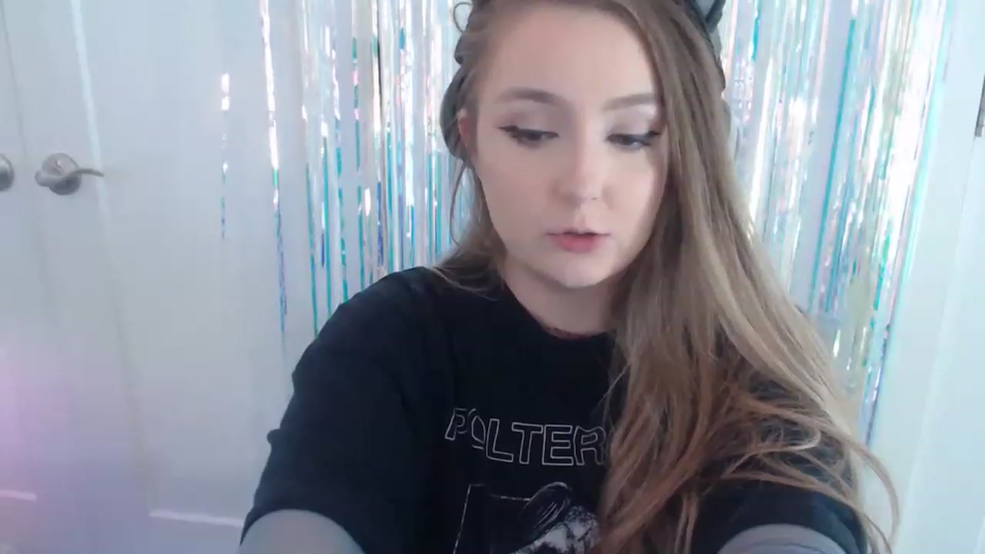 Gallery image thumbnail from LibbyxDoe's myfreecams stream on, 05/13/2023, 14:57 image 19 of 20