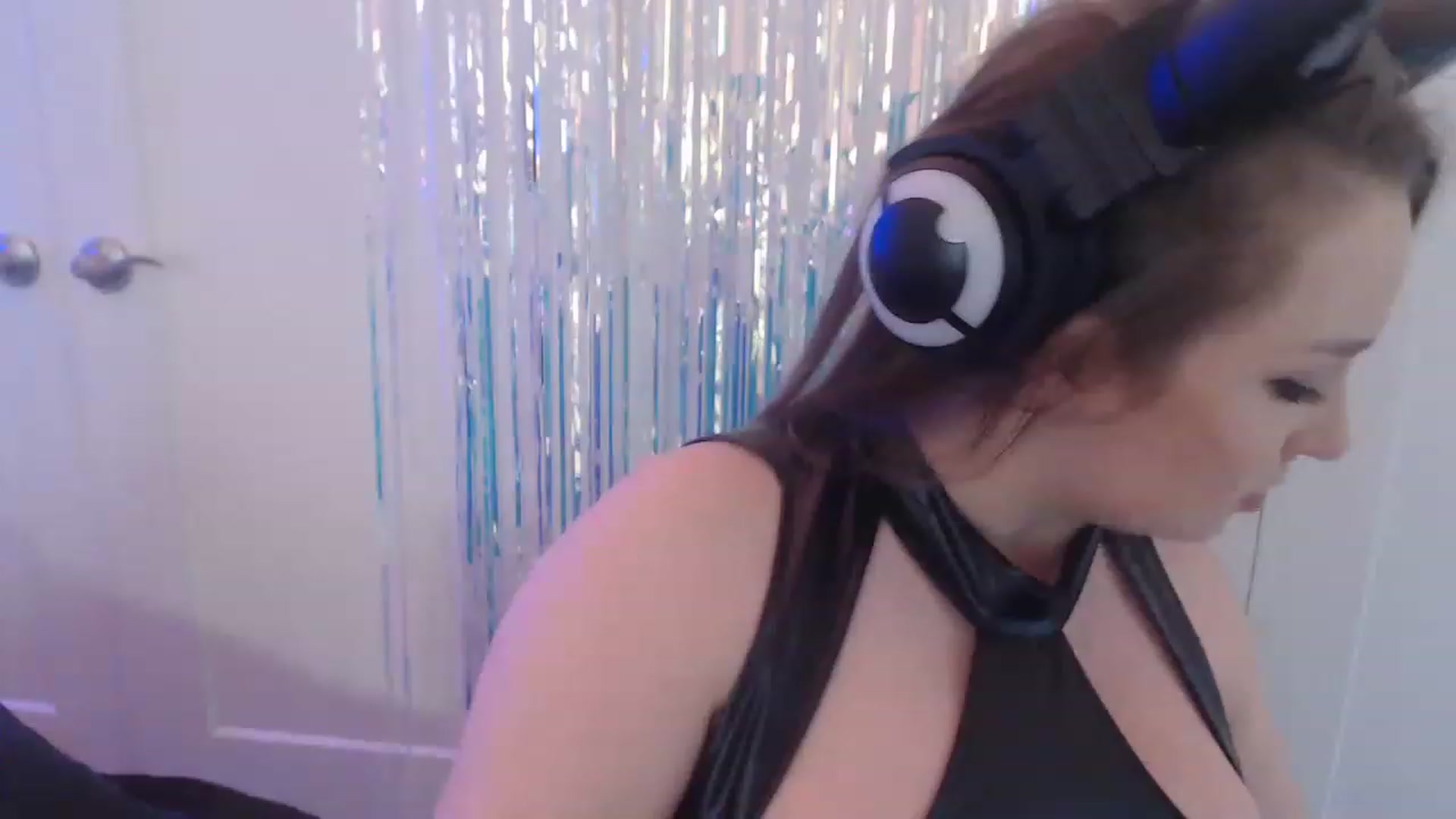 Gallery image thumbnail from LibbyxDoe's myfreecams stream on, 05/14/2023, 13:43 image 16 of 20
