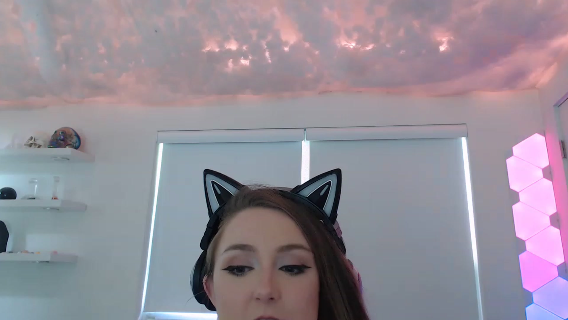 Gallery image thumbnail from LibbyxDoe's myfreecams stream on, 05/14/2023, 16:03 image 6 of 20