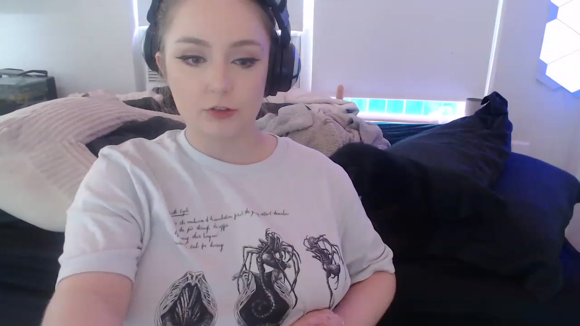 Gallery image thumbnail from LibbyxDoe's myfreecams stream on, 05/14/2023, 17:01 image 17 of 20