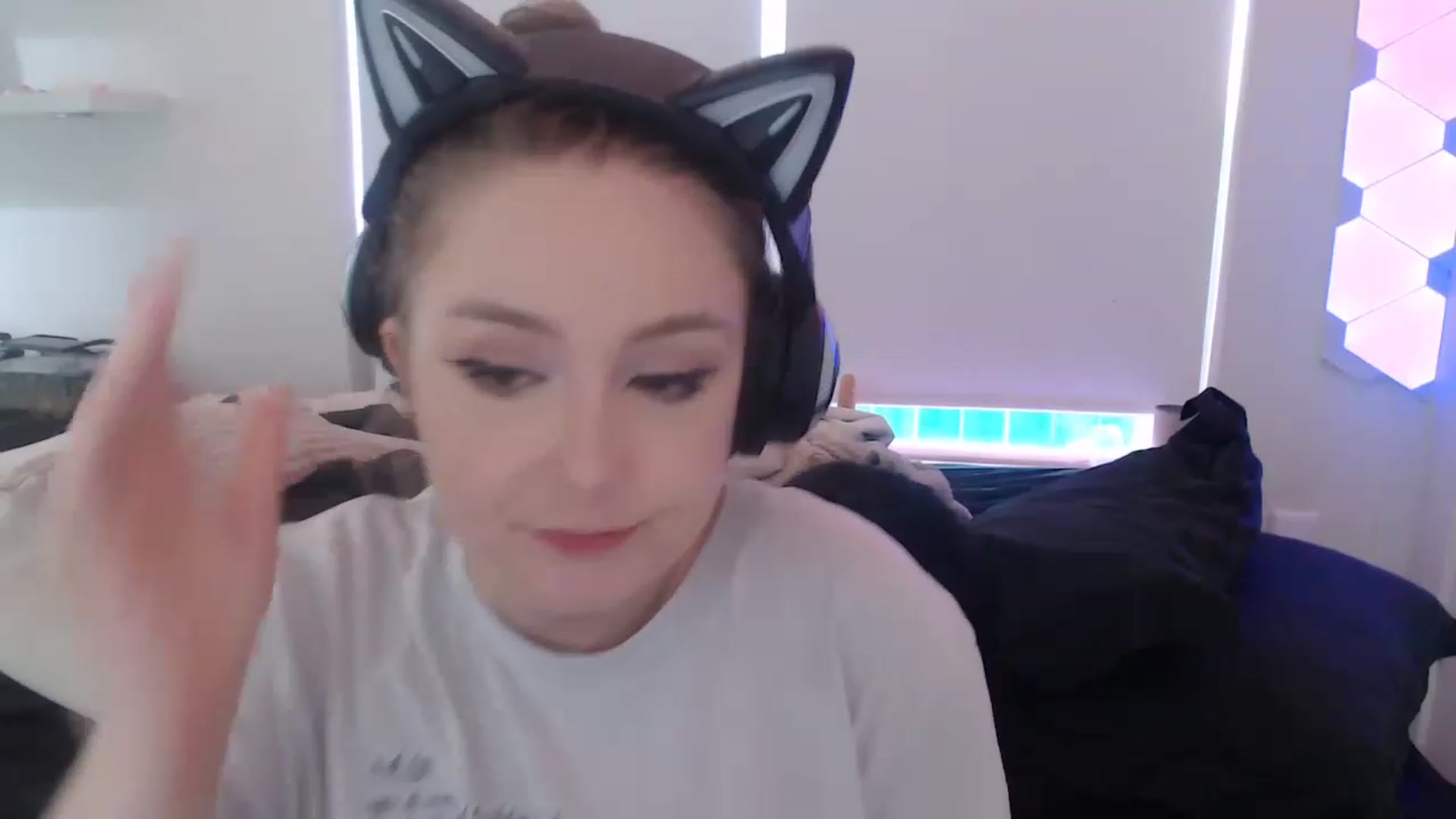 Gallery image thumbnail from LibbyxDoe's myfreecams stream on, 05/14/2023, 17:01 image 13 of 20