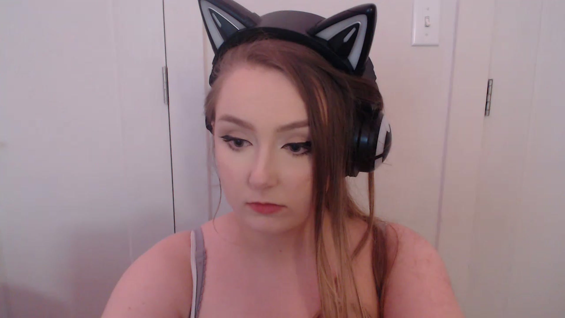Gallery image thumbnail from LibbyxDoe's myfreecams stream on, 05/19/2023, 06:41 image 20 of 20