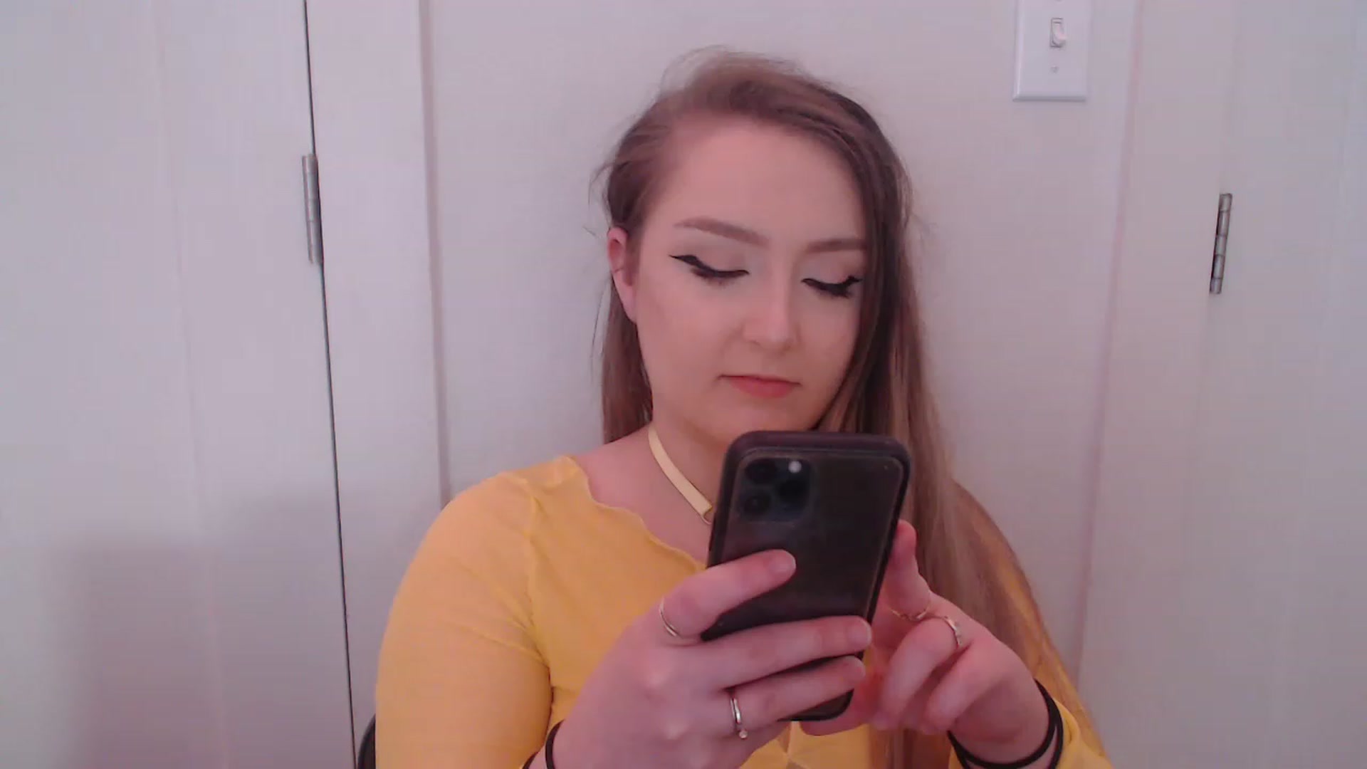 Gallery image thumbnail from LibbyxDoe's myfreecams stream on, 05/22/2023, 06:42 image 1 of 20
