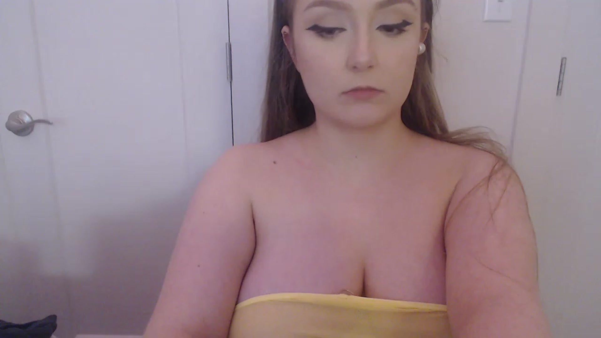 Gallery image thumbnail from LibbyxDoe's myfreecams stream on, 05/22/2023, 09:34 image 6 of 20