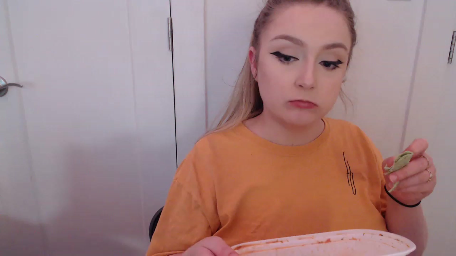 Gallery image thumbnail from LibbyxDoe's myfreecams stream on, 05/22/2023, 10:59 image 16 of 20
