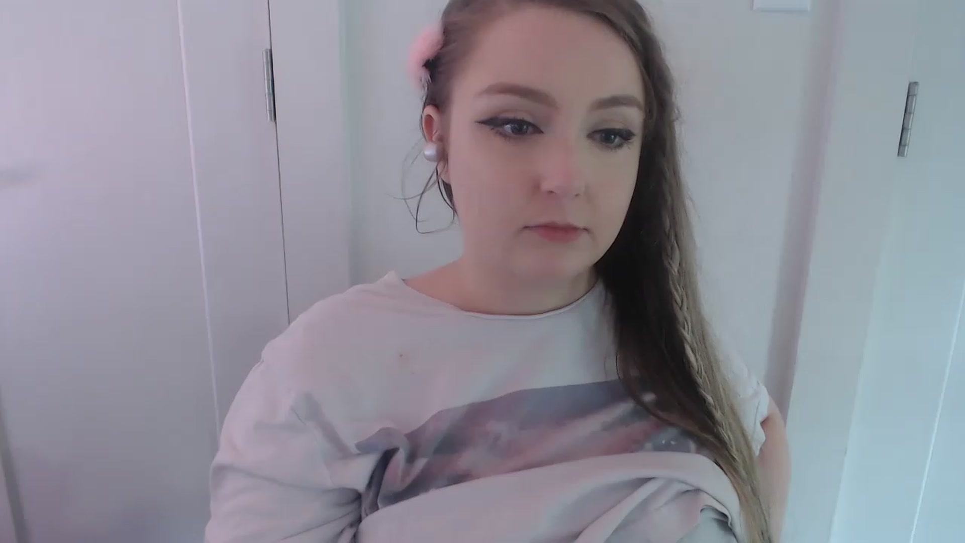 Gallery image thumbnail from LibbyxDoe's myfreecams stream on, 05/23/2023, 21:06 image 13 of 20