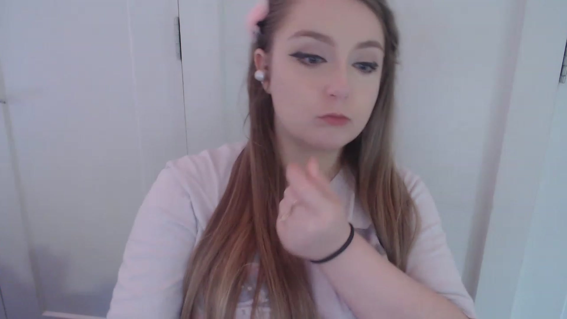 Gallery image thumbnail from LibbyxDoe's myfreecams stream on, 05/23/2023, 21:06 image 8 of 20