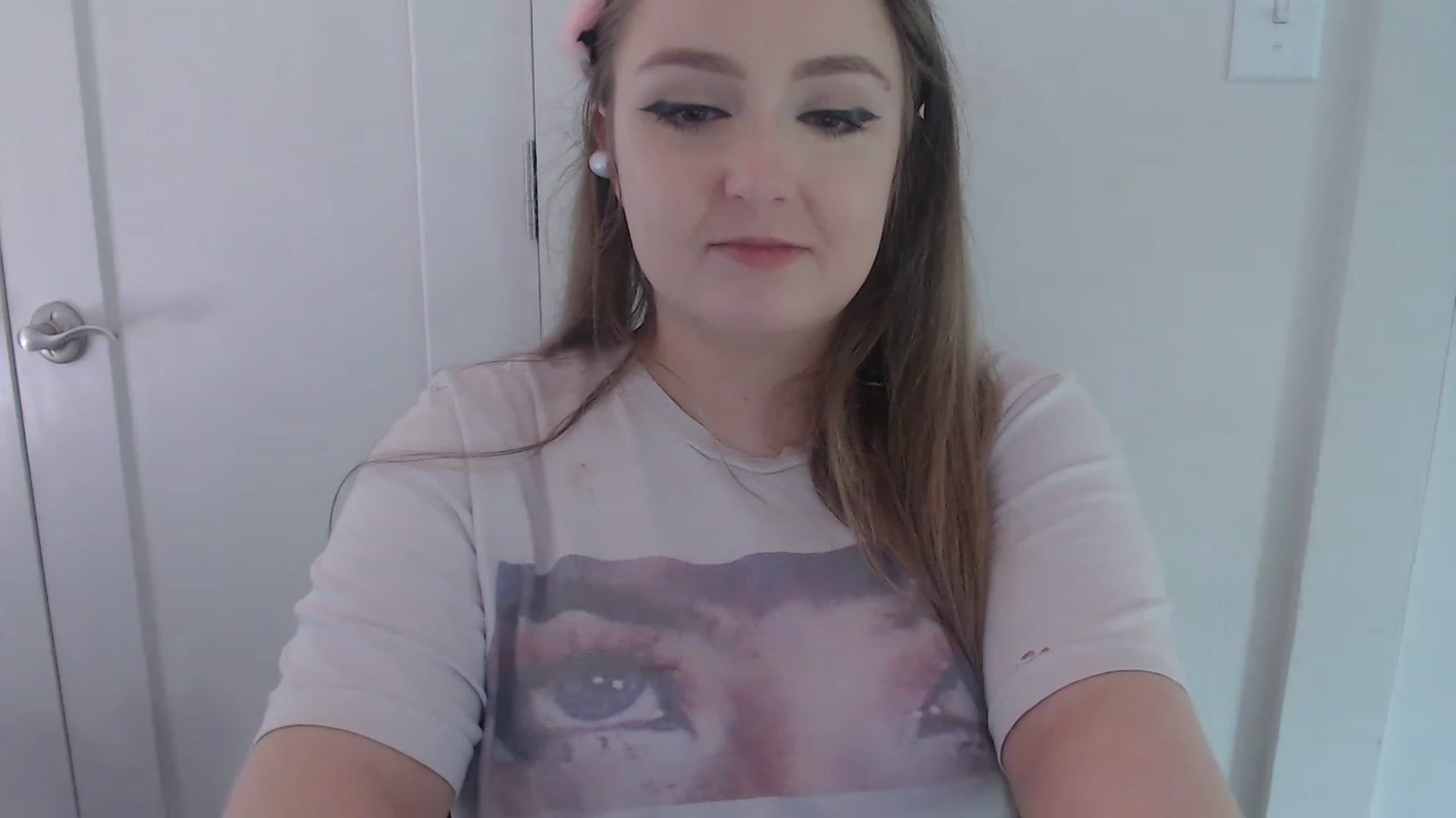 Gallery image thumbnail from LibbyxDoe's myfreecams stream on, 05/23/2023, 21:06 image 2 of 20