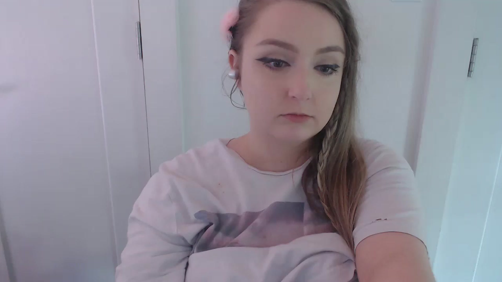 Gallery image thumbnail from LibbyxDoe's myfreecams stream on, 05/23/2023, 21:06 image 12 of 20